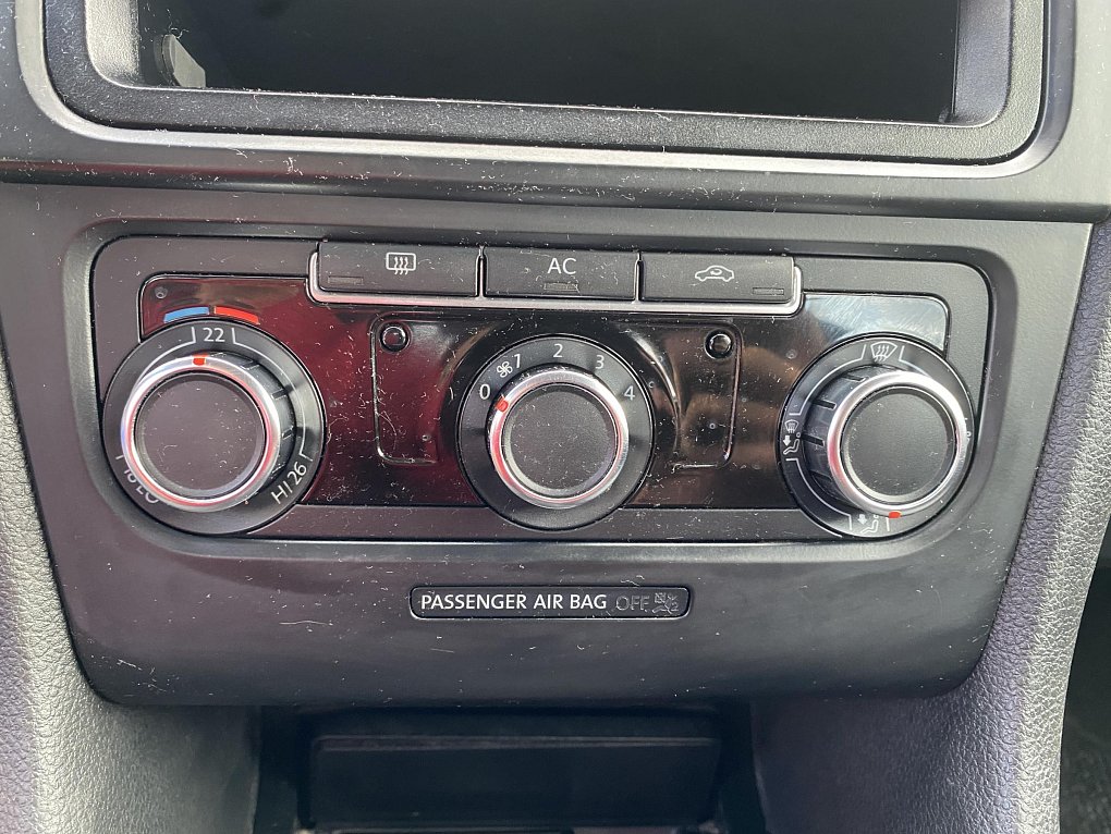 Volkswagen Golf 1.6 TDi 