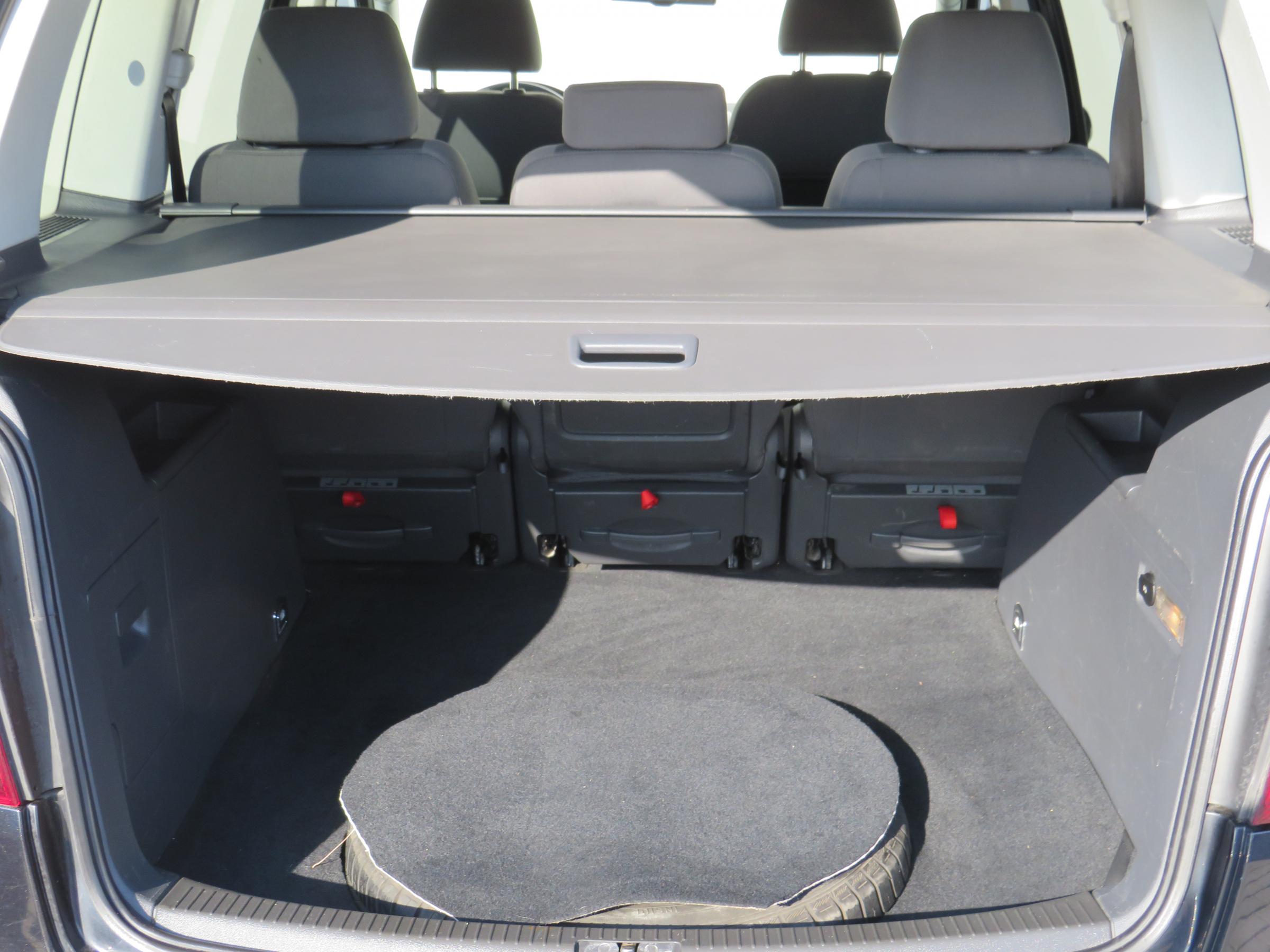 Volkswagen Touran, 2007 - pohled č. 8