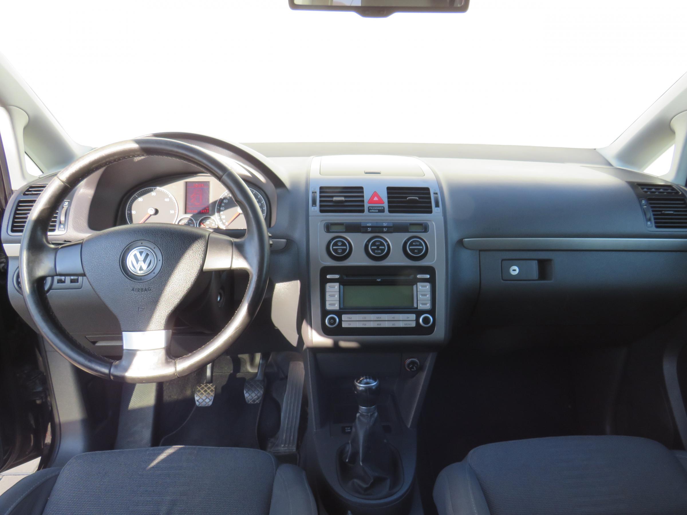 Volkswagen Touran, 2007 - pohled č. 9