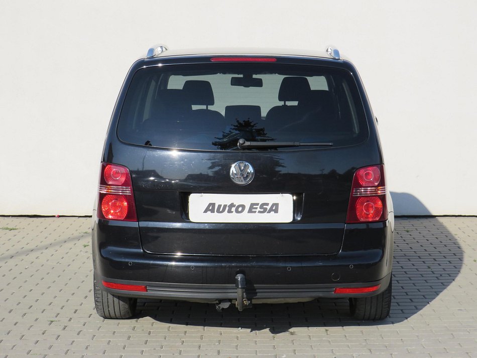 Volkswagen Touran 2.0 TDi Highline