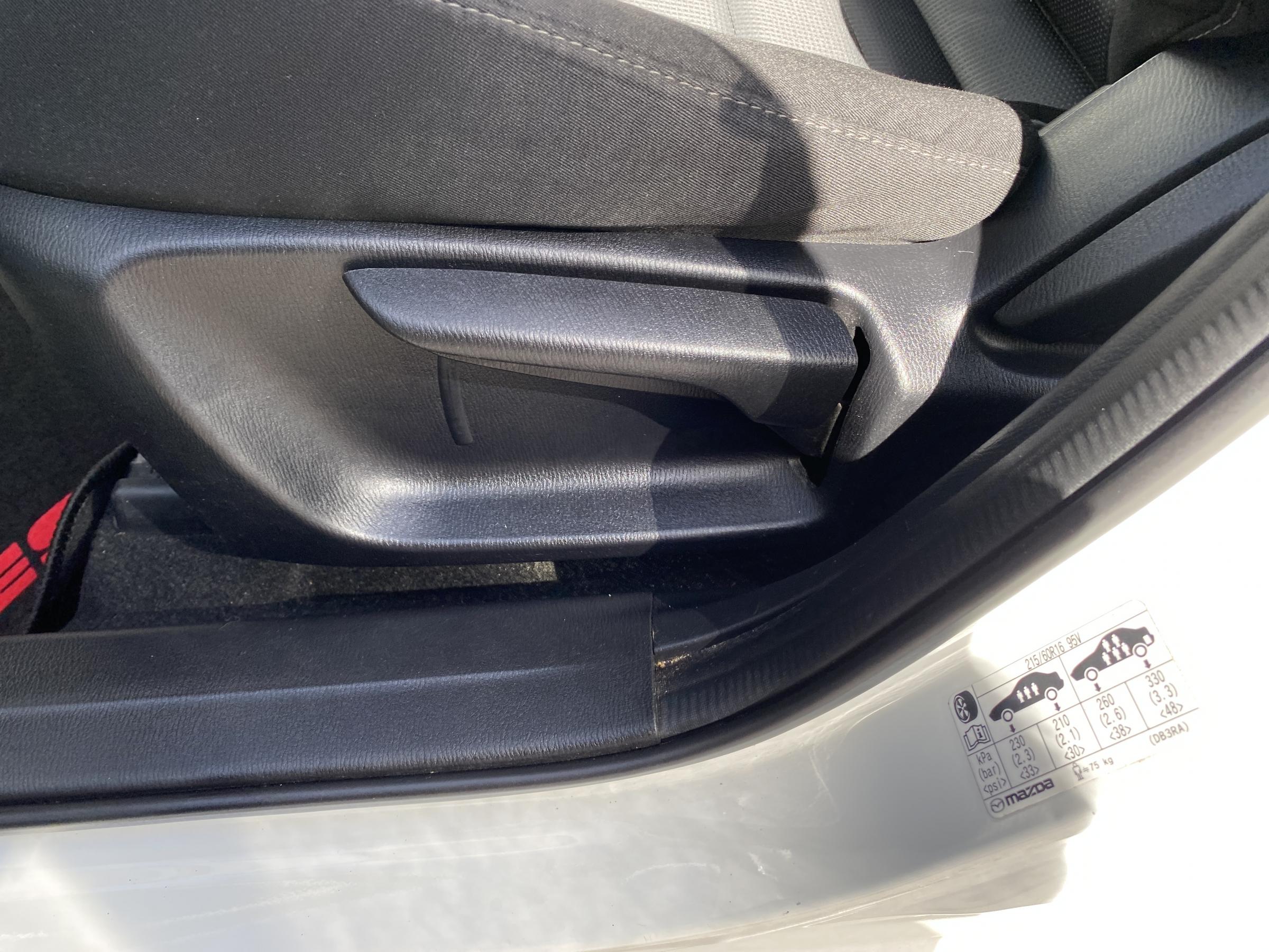 Mazda CX-3, 2017 - pohled č. 15