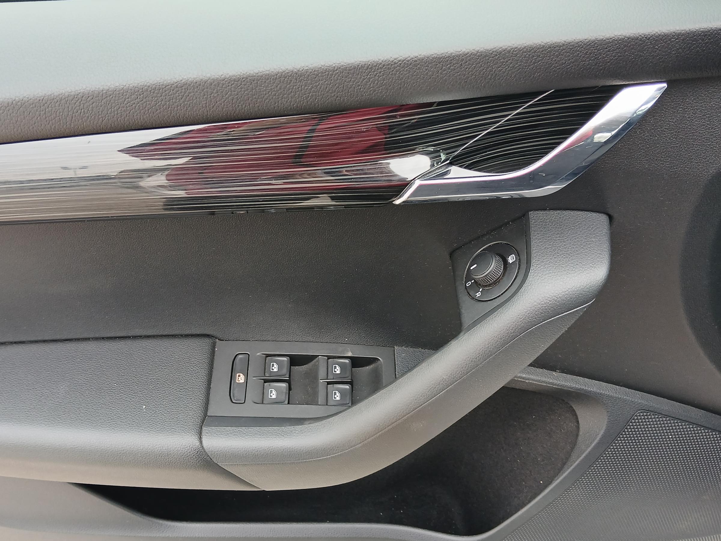 Škoda Octavia III, 2019 - pohled č. 11