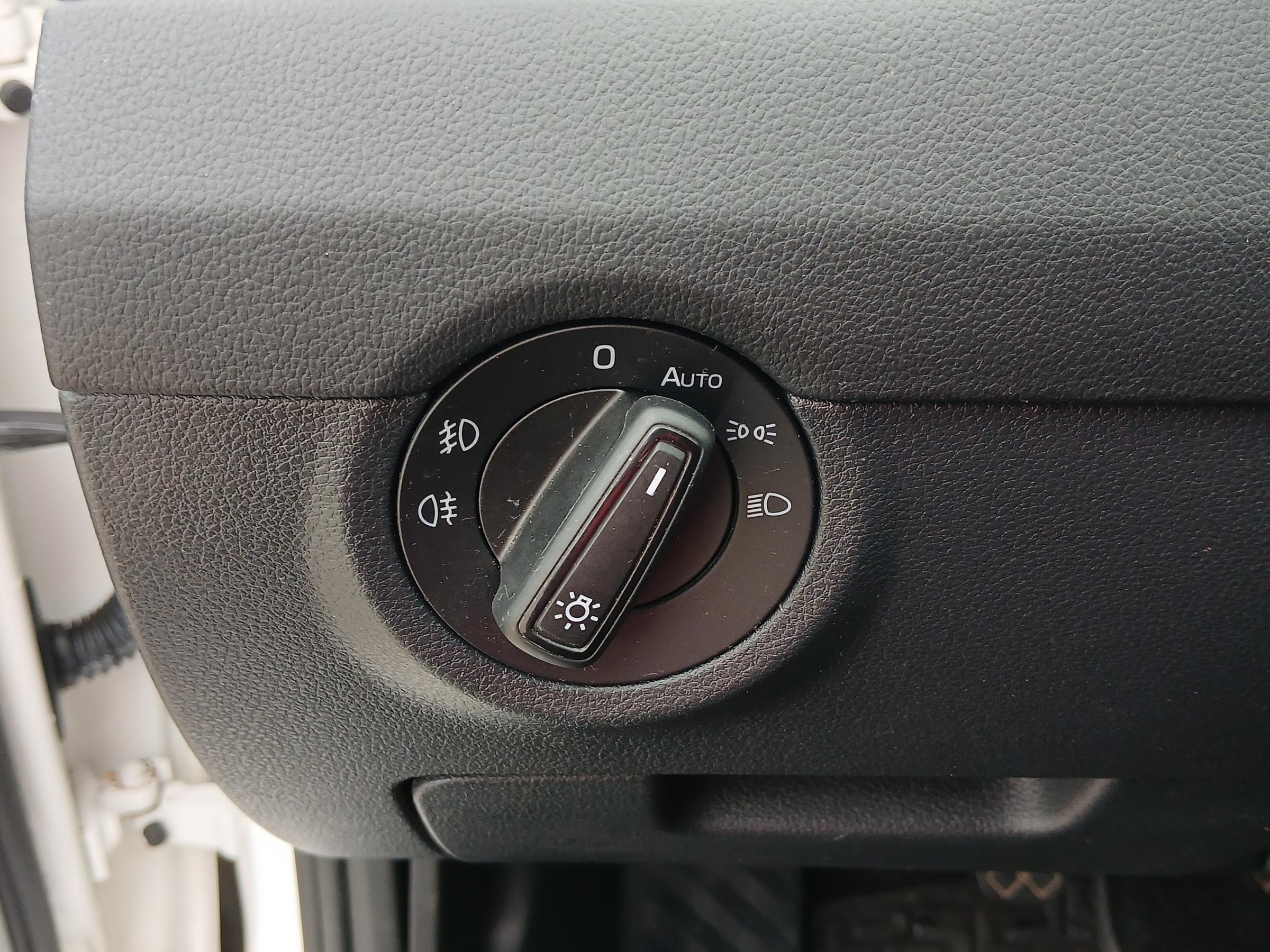 Škoda Octavia III, 2019 - pohled č. 12