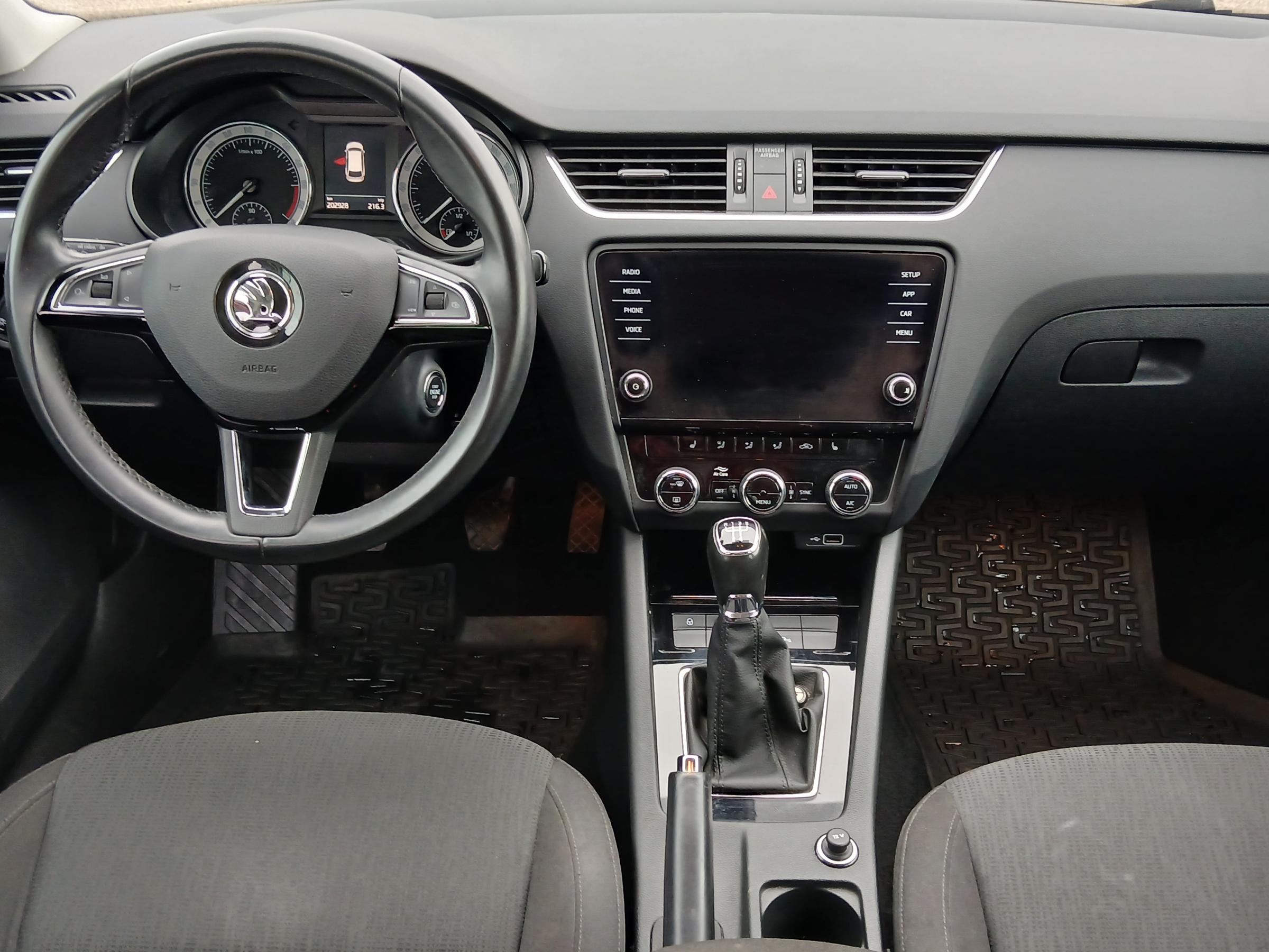 Škoda Octavia III, 2019 - pohled č. 8