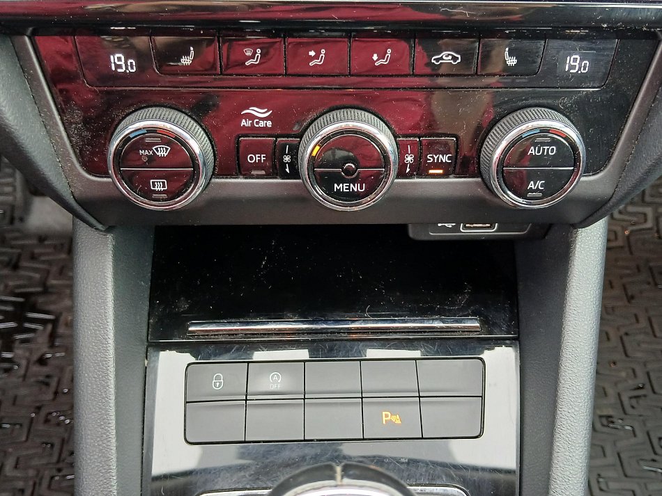 Škoda Octavia III 1.6 TDi Style