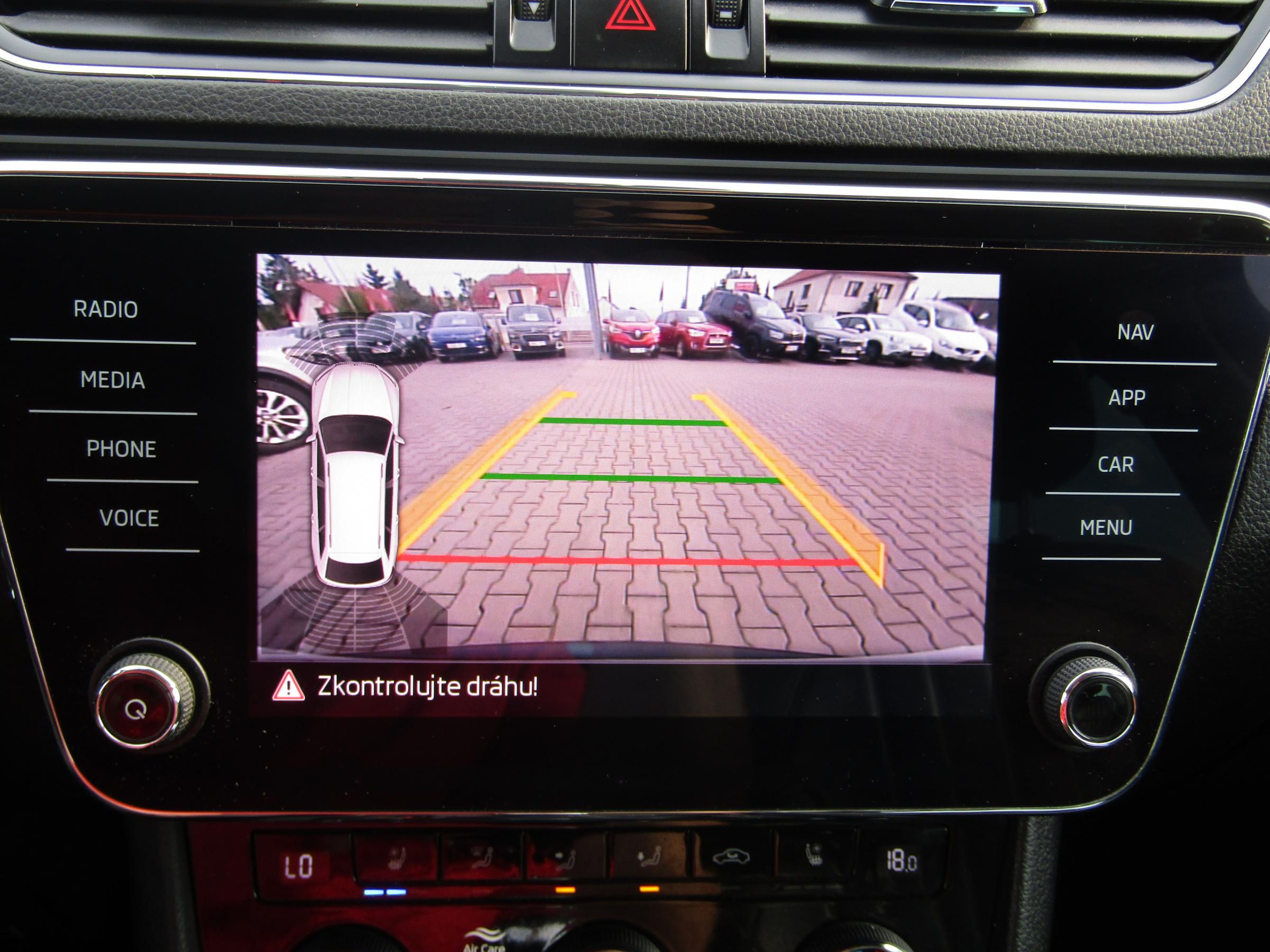 Škoda Superb III, 2019 - pohled č. 22