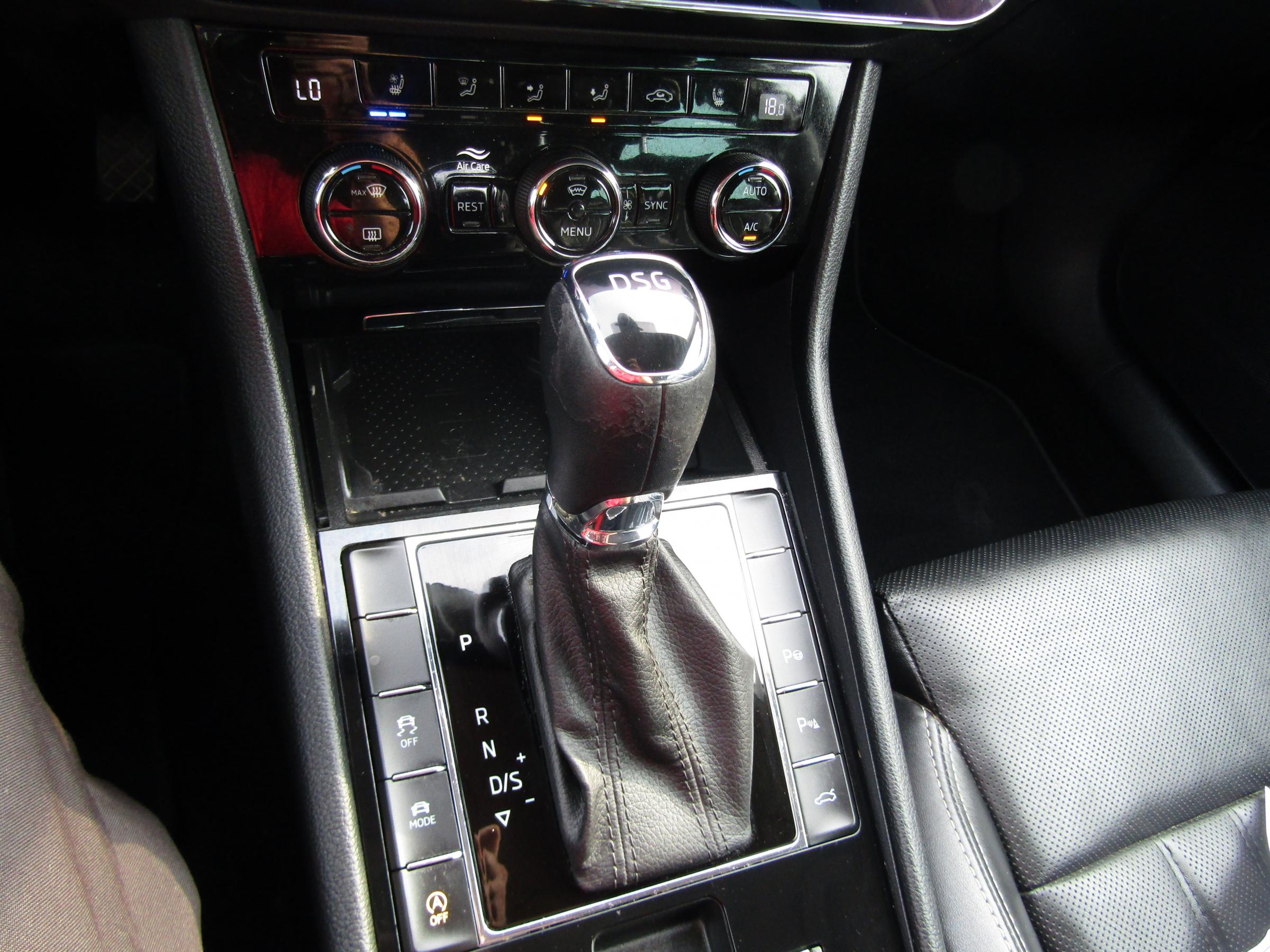 Škoda Superb III, 2019 - pohled č. 24