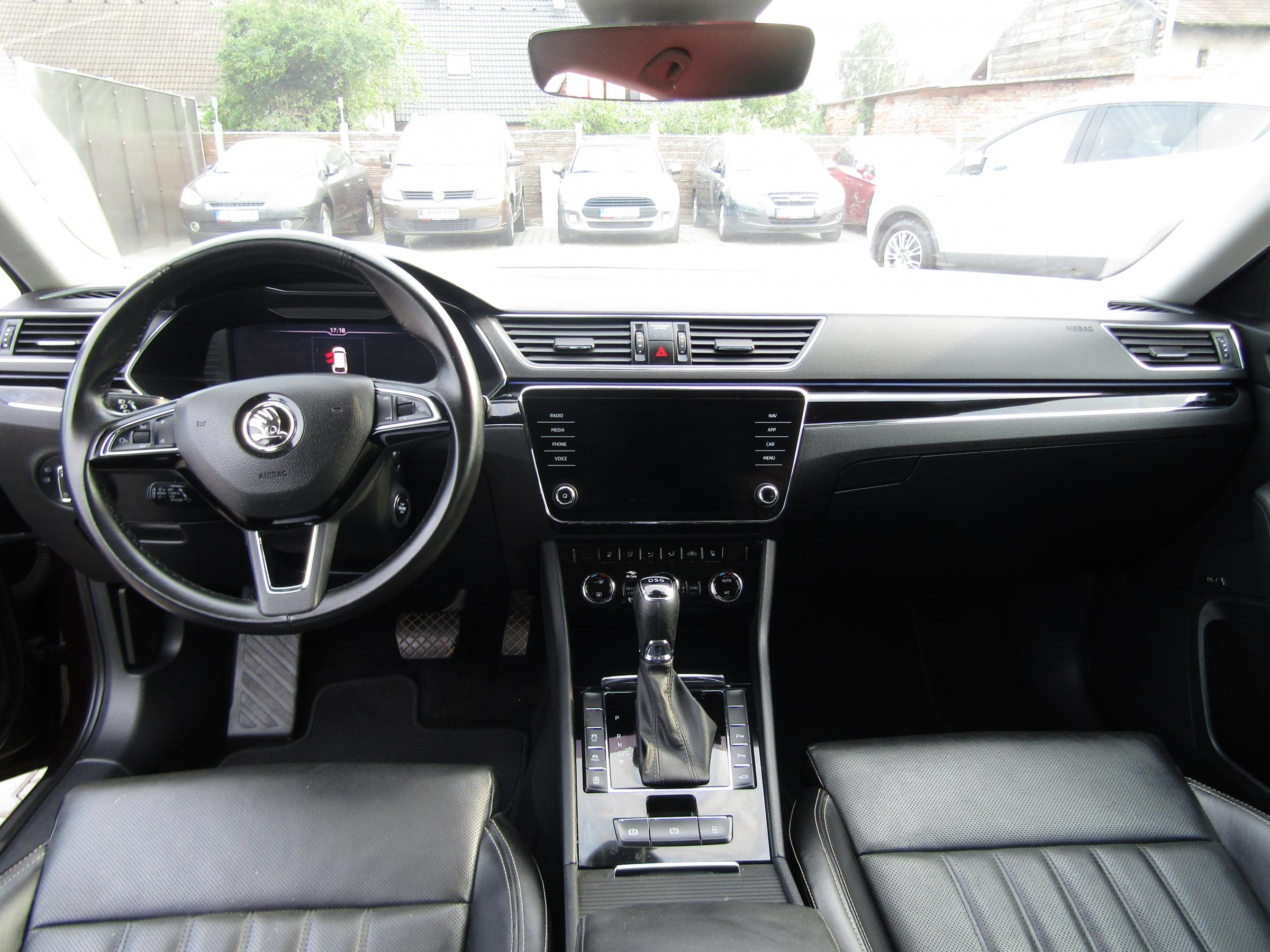Škoda Superb III, 2019 - pohled č. 8