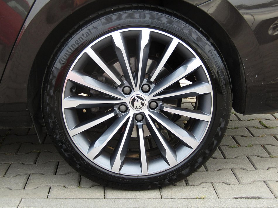 Škoda Superb III 2.0 TDi L&K