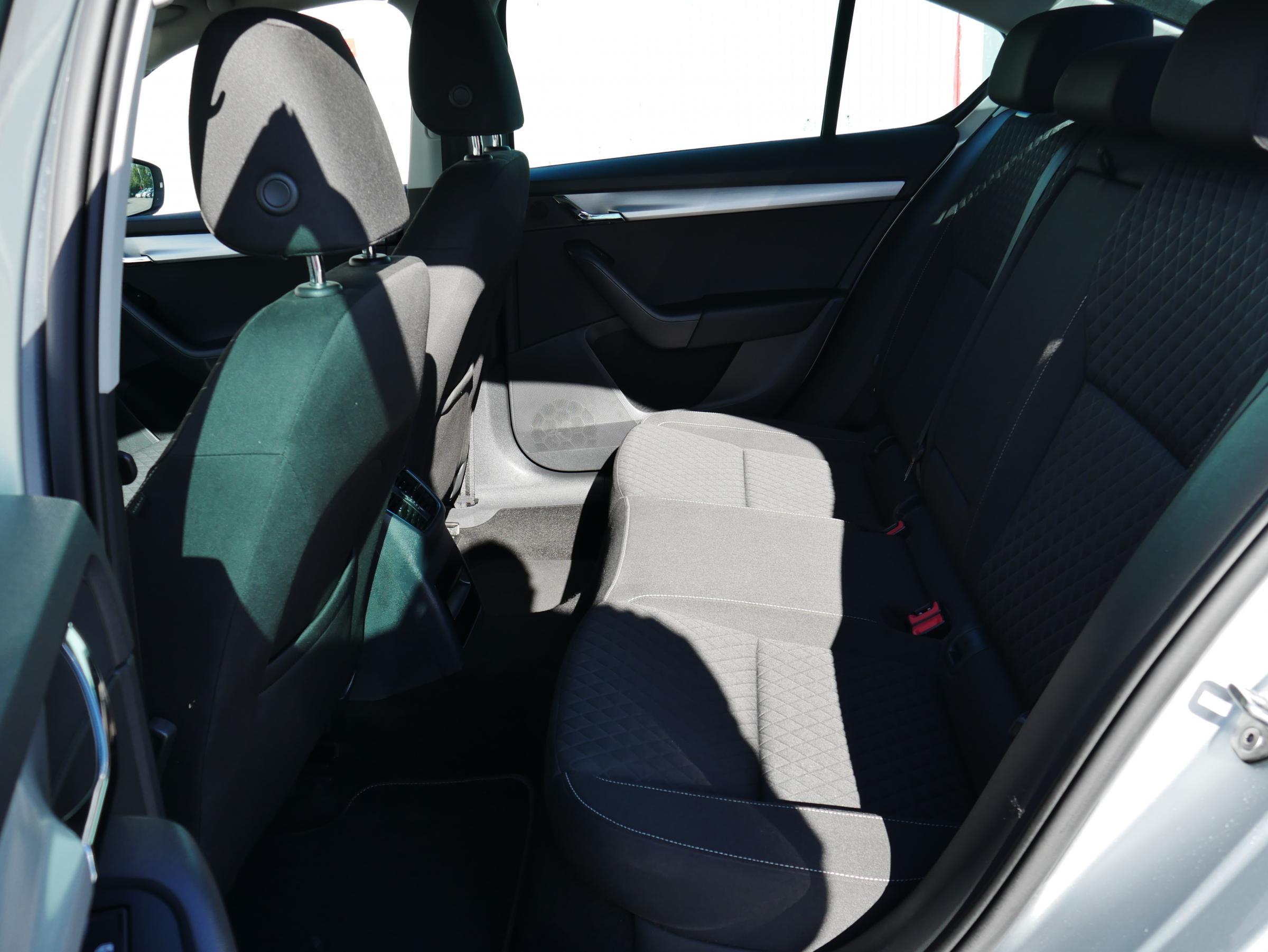 Škoda Octavia III, 2015 - pohled č. 9