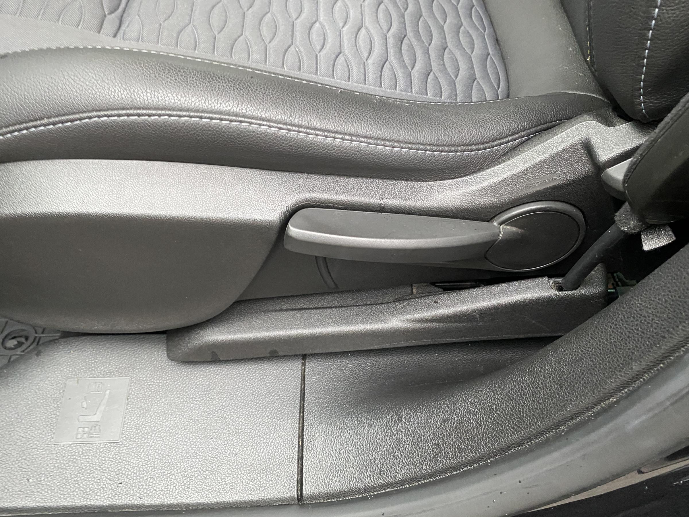 Opel Zafira, 2012 - pohled č. 14