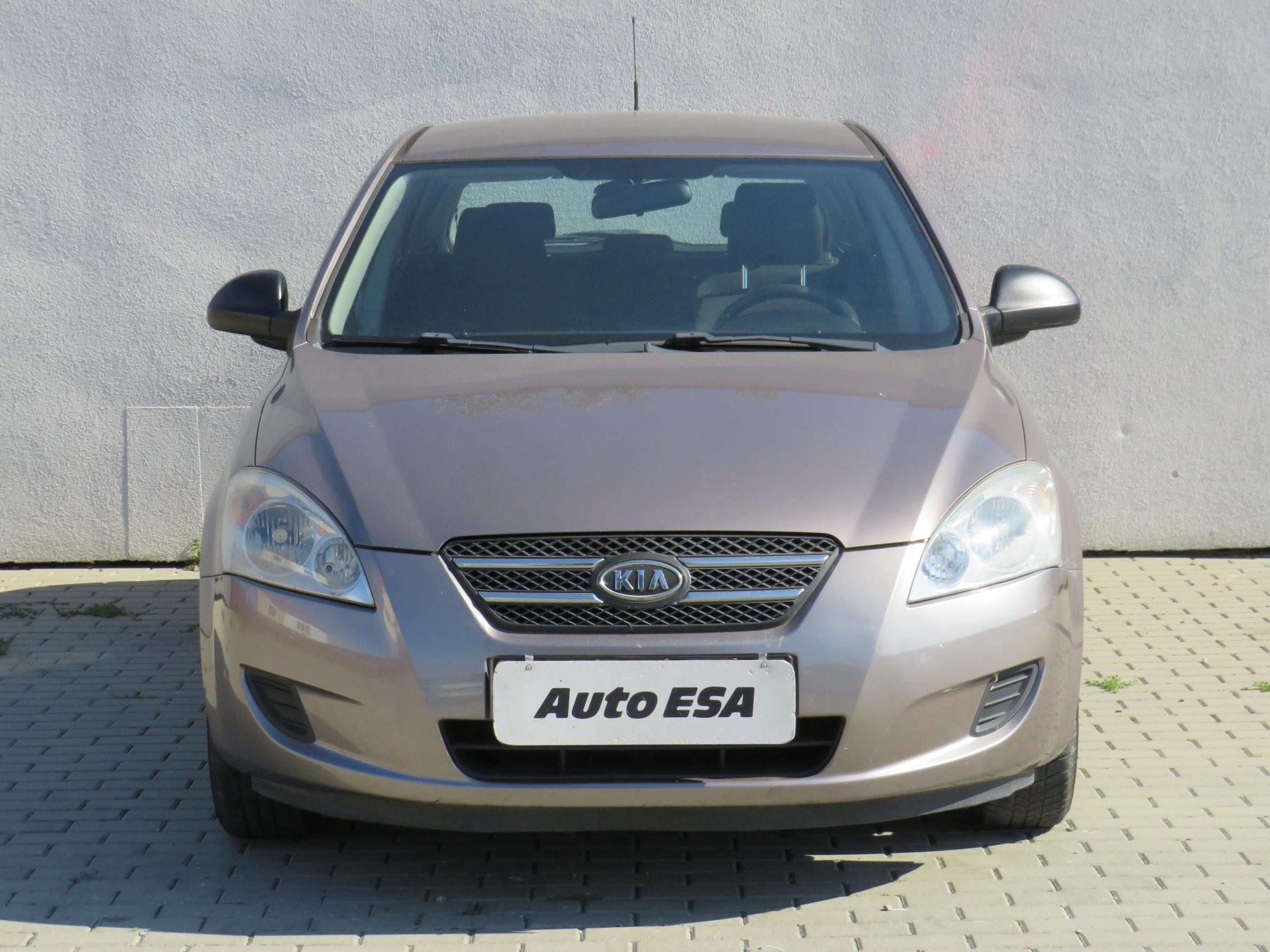 Kia Cee´d, 2007 - pohled č. 2