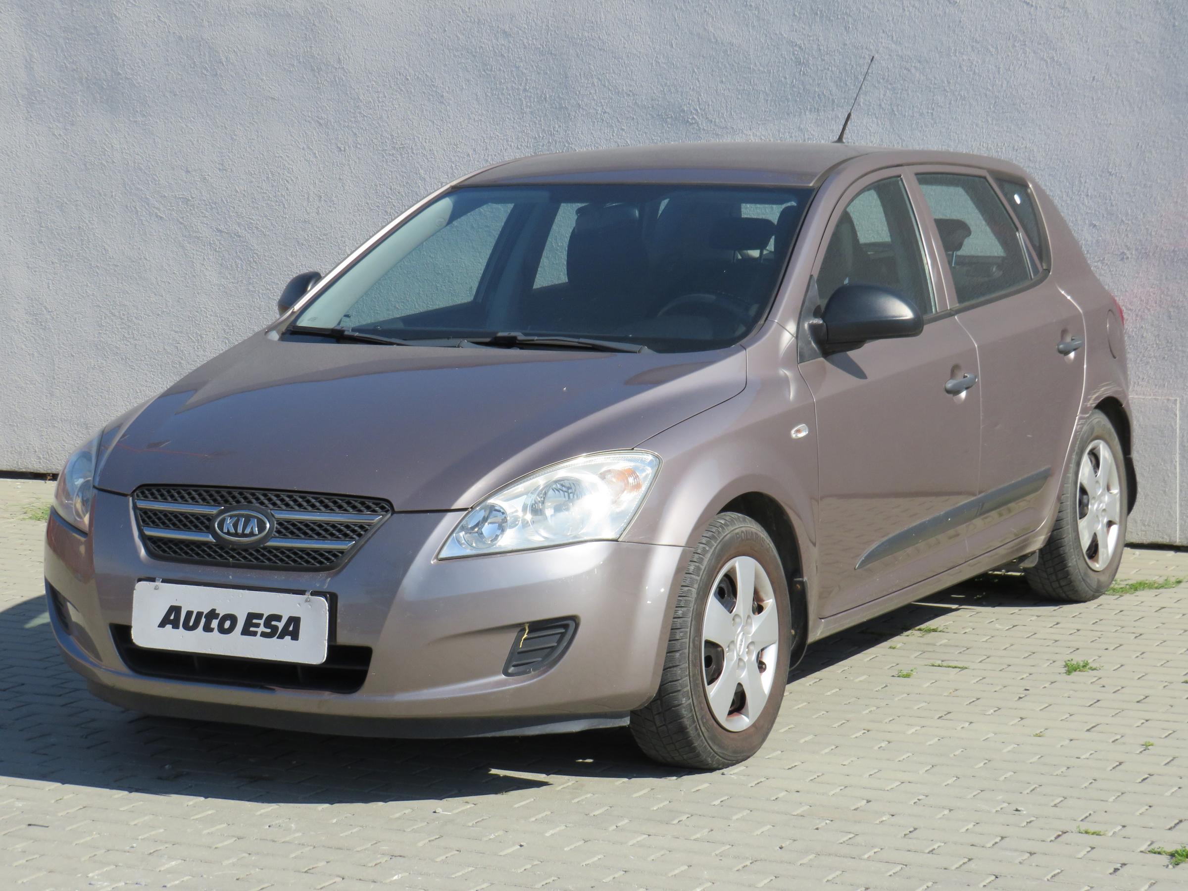 Kia Cee´d, 2007 - pohled č. 3