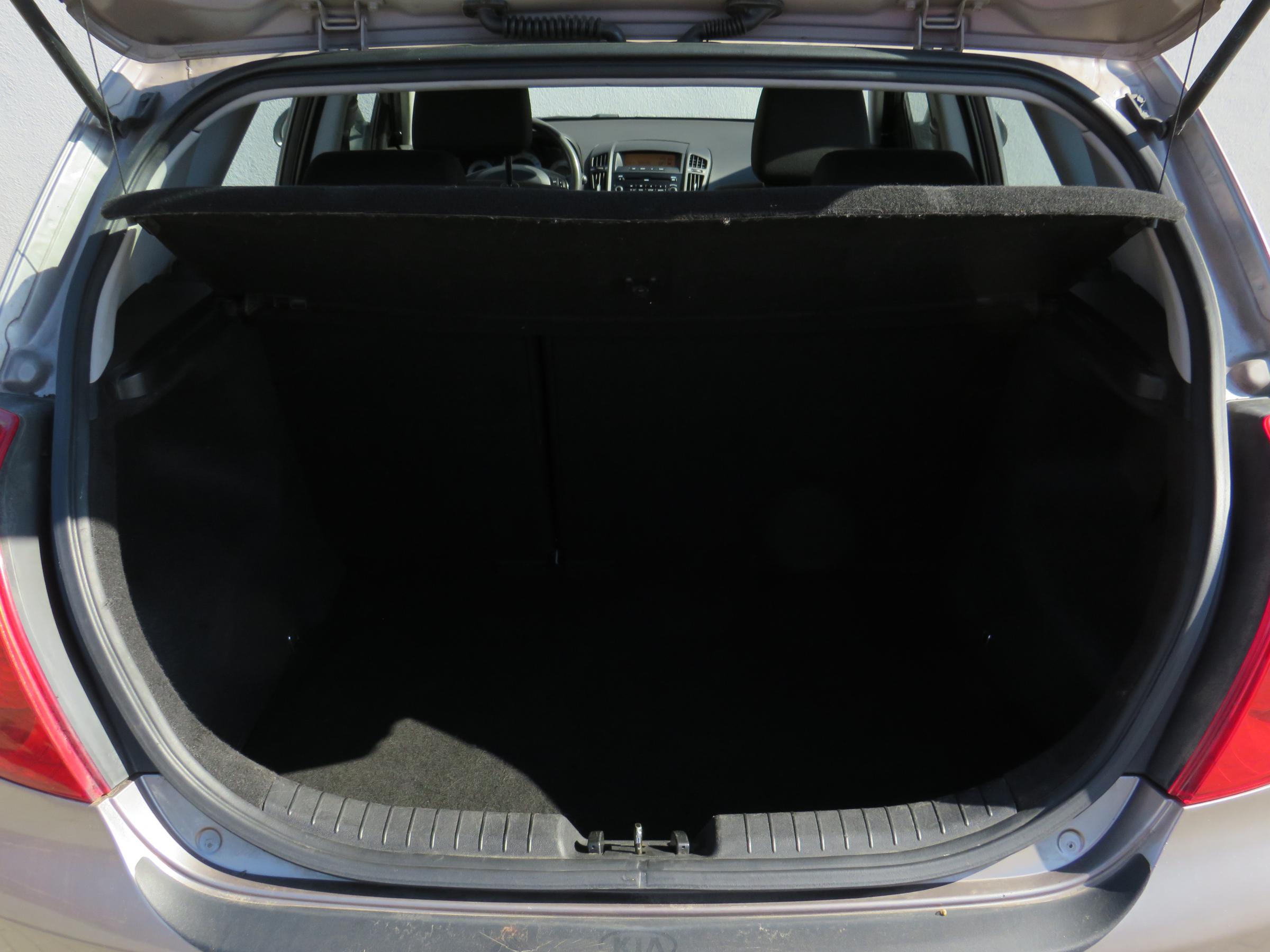 Kia Cee´d, 2007 - pohled č. 7