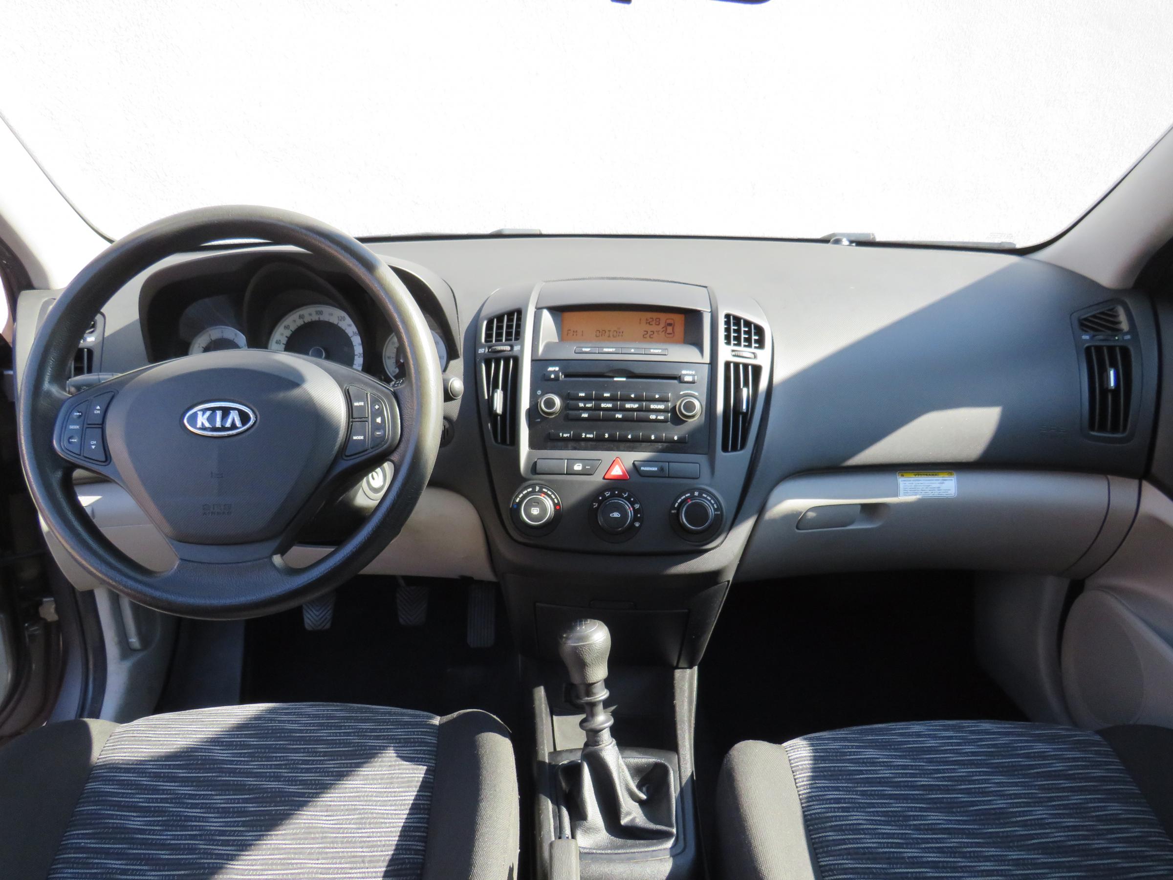 Kia Cee´d, 2007 - pohled č. 8