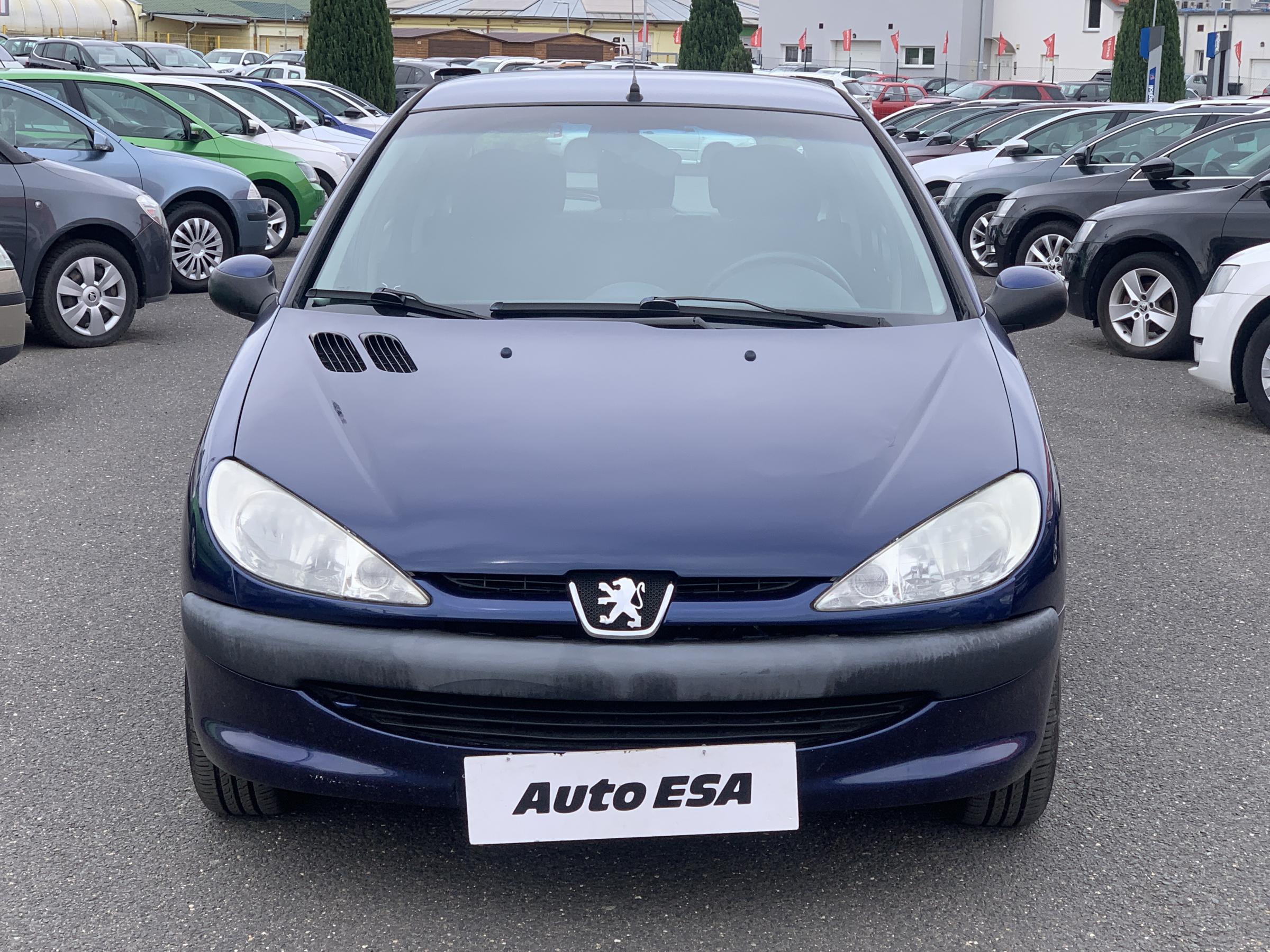 Peugeot 206, 2004 - pohled č. 2