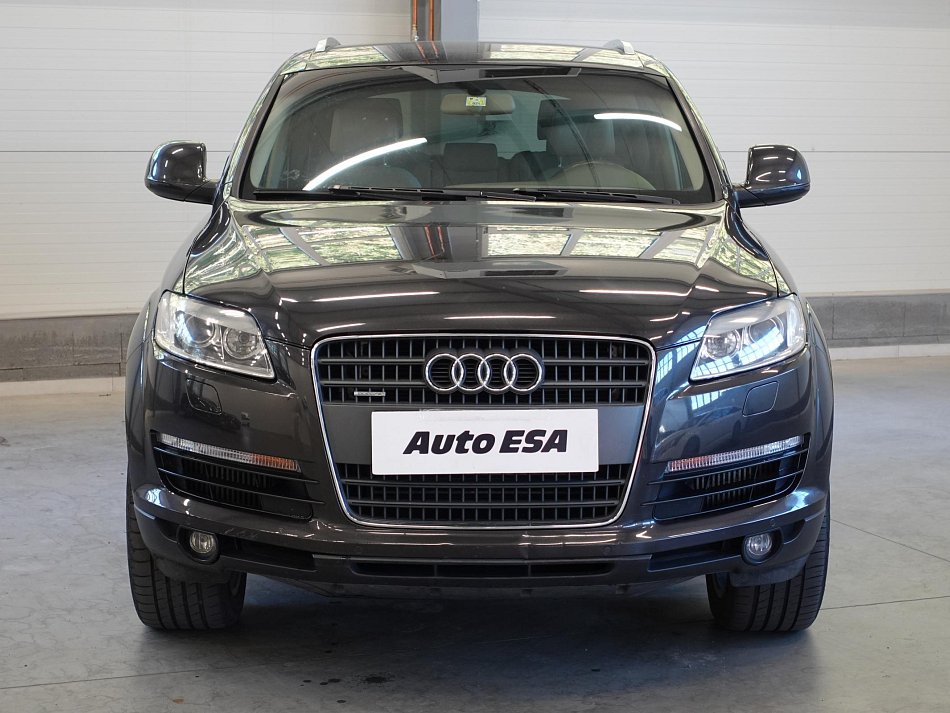 Audi Q7 3.0TDi  Quattro