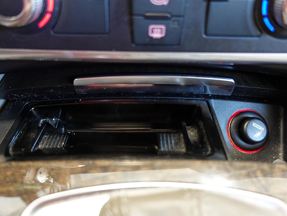 Audi Q7 3.0TDi  Quattro