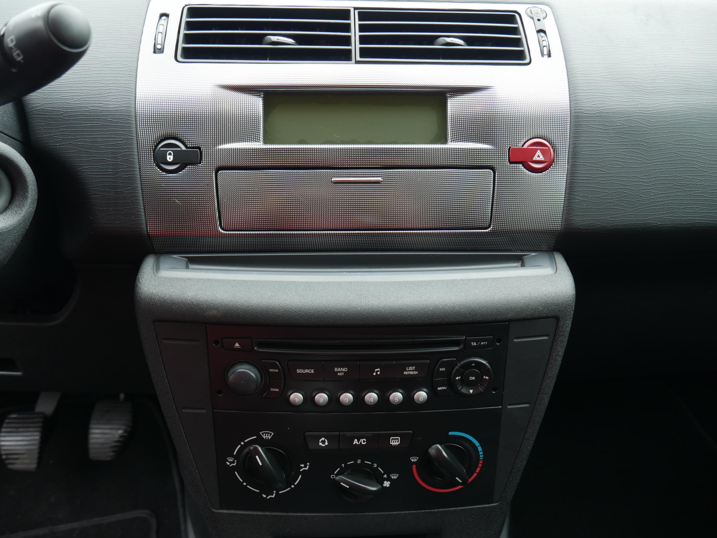 Citroën C4, 2007 - pohled č. 11