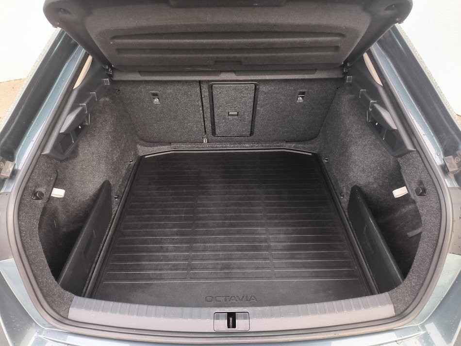 Škoda Octavia IV 2.0TDI 