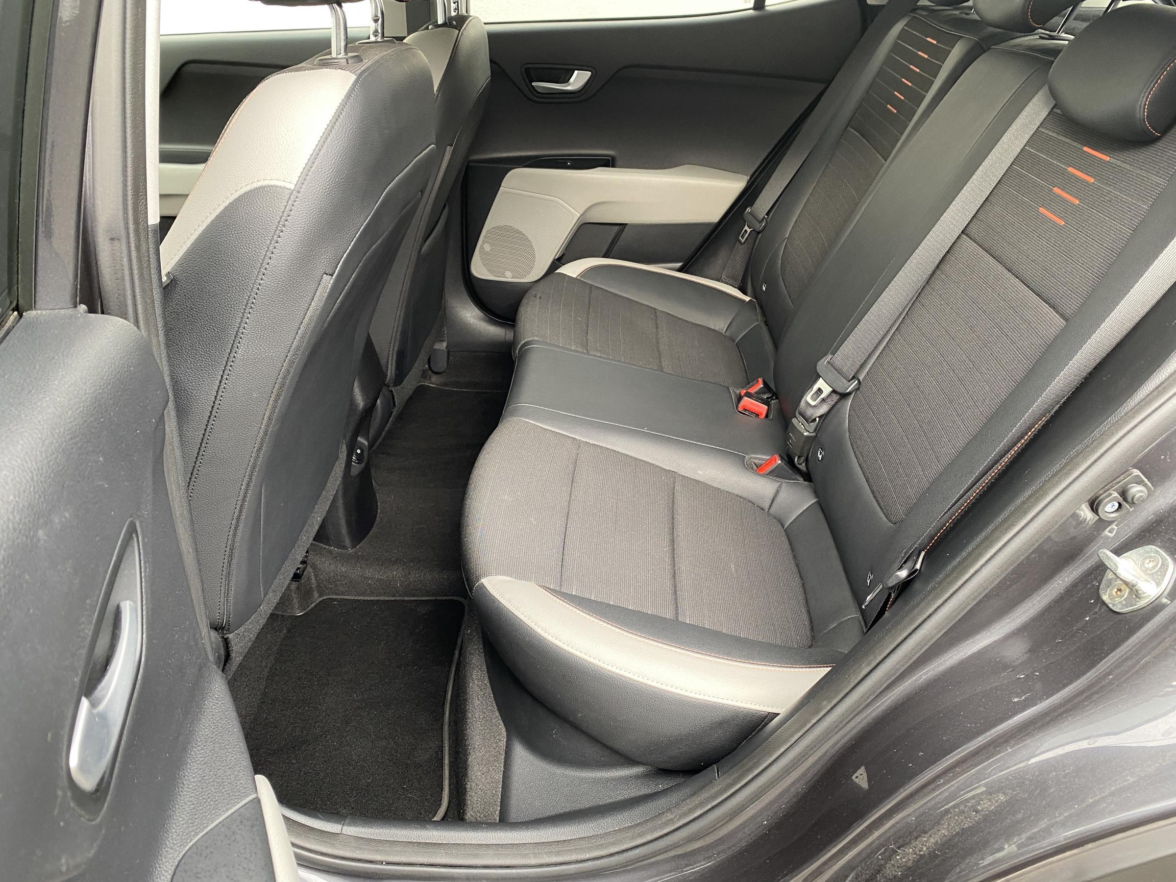 Kia Stonic, 2018 - pohled č. 10