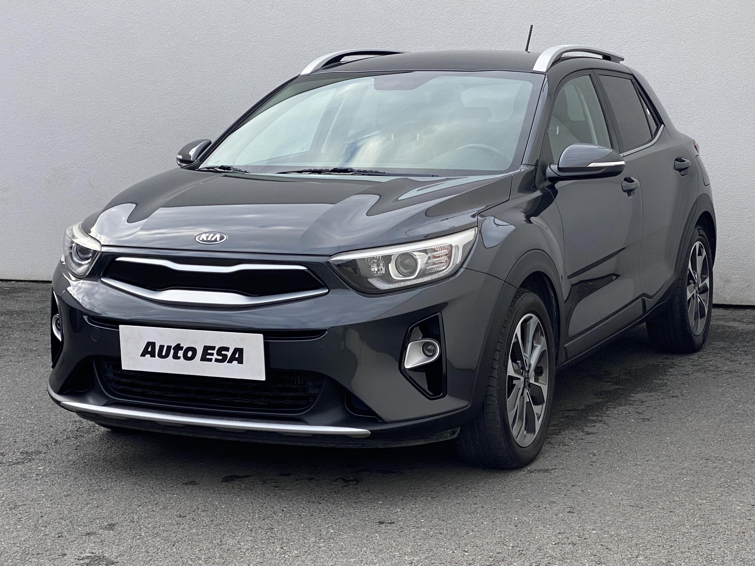 Kia Stonic, 2018 - pohled č. 3