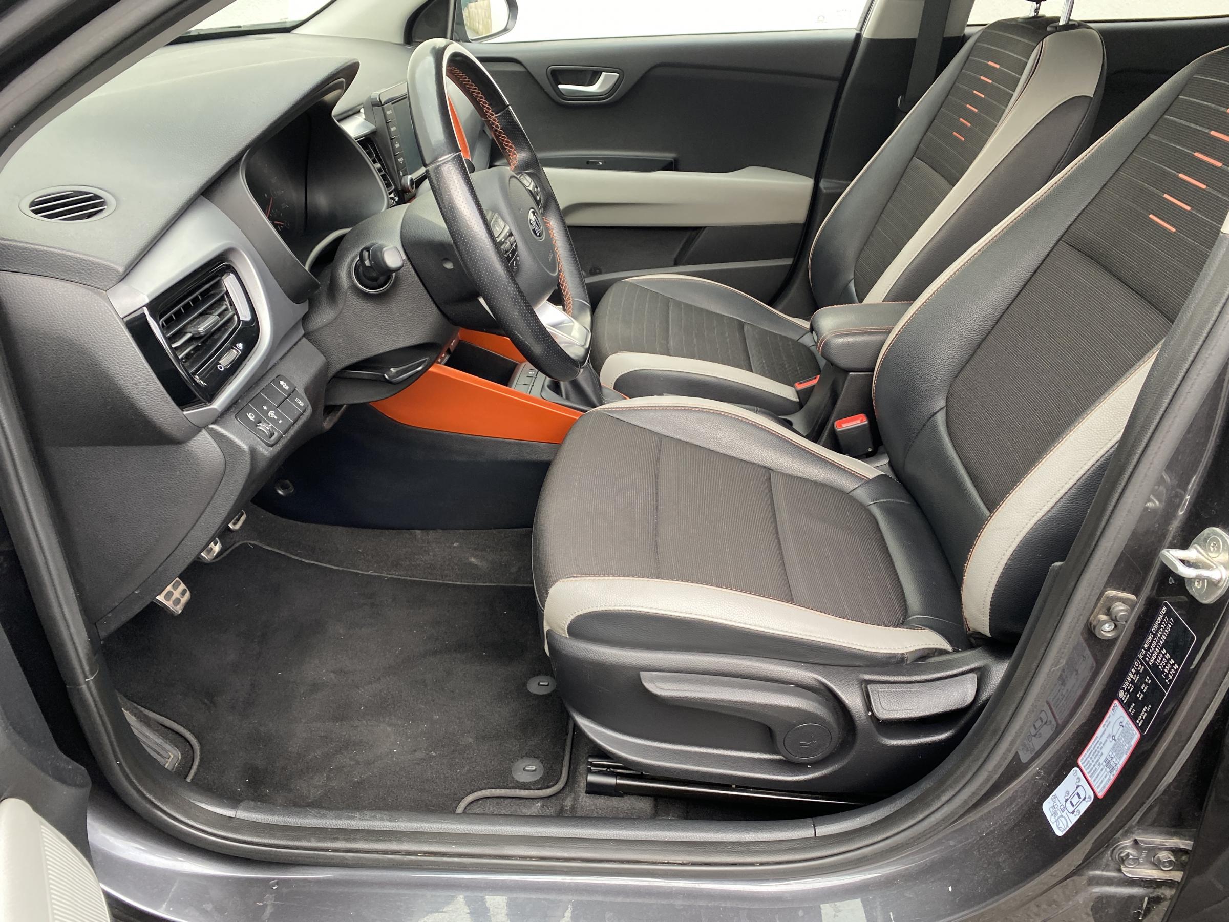 Kia Stonic, 2018 - pohled č. 9