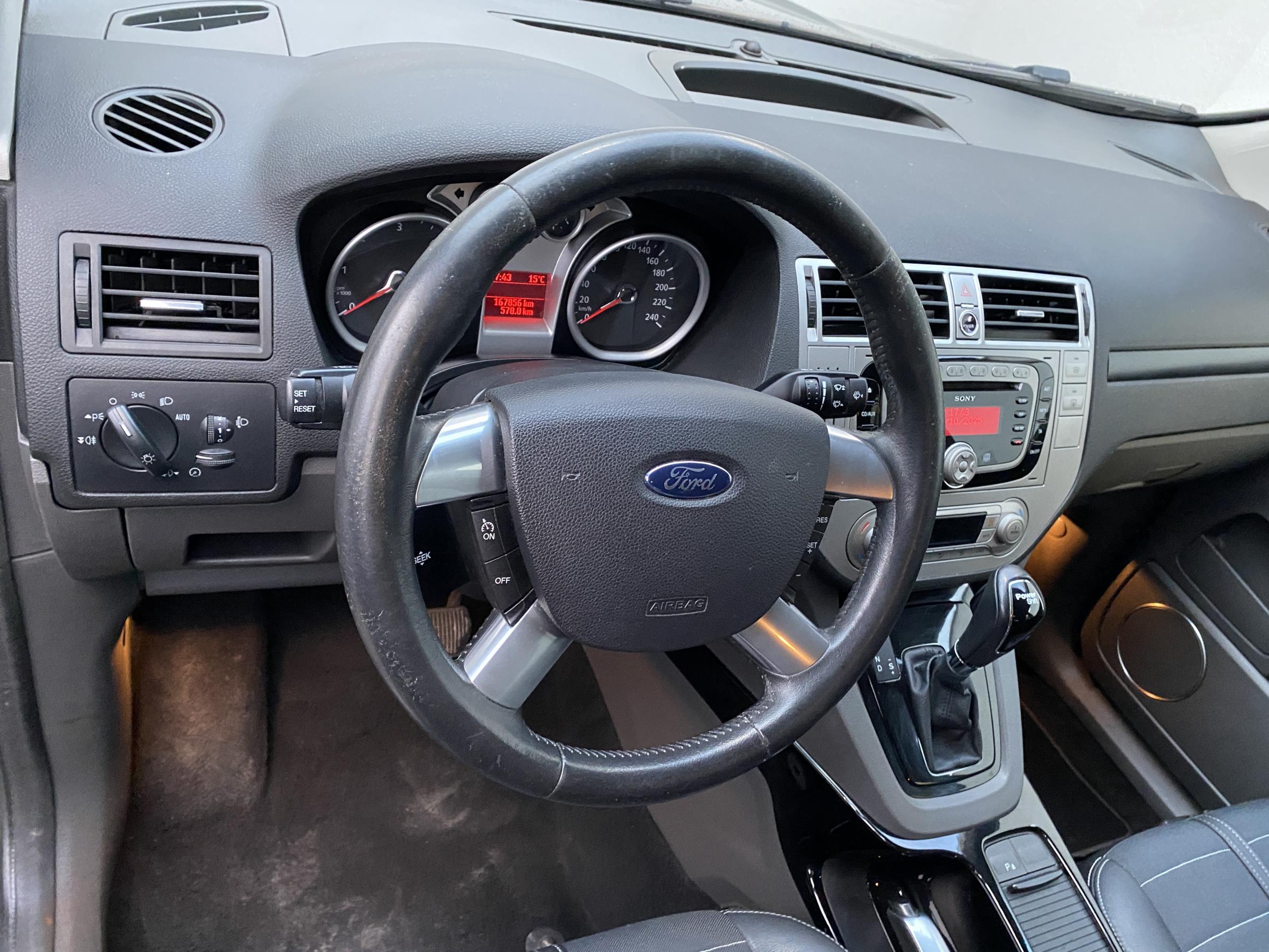 Ford Kuga, 2011 - pohled č. 12