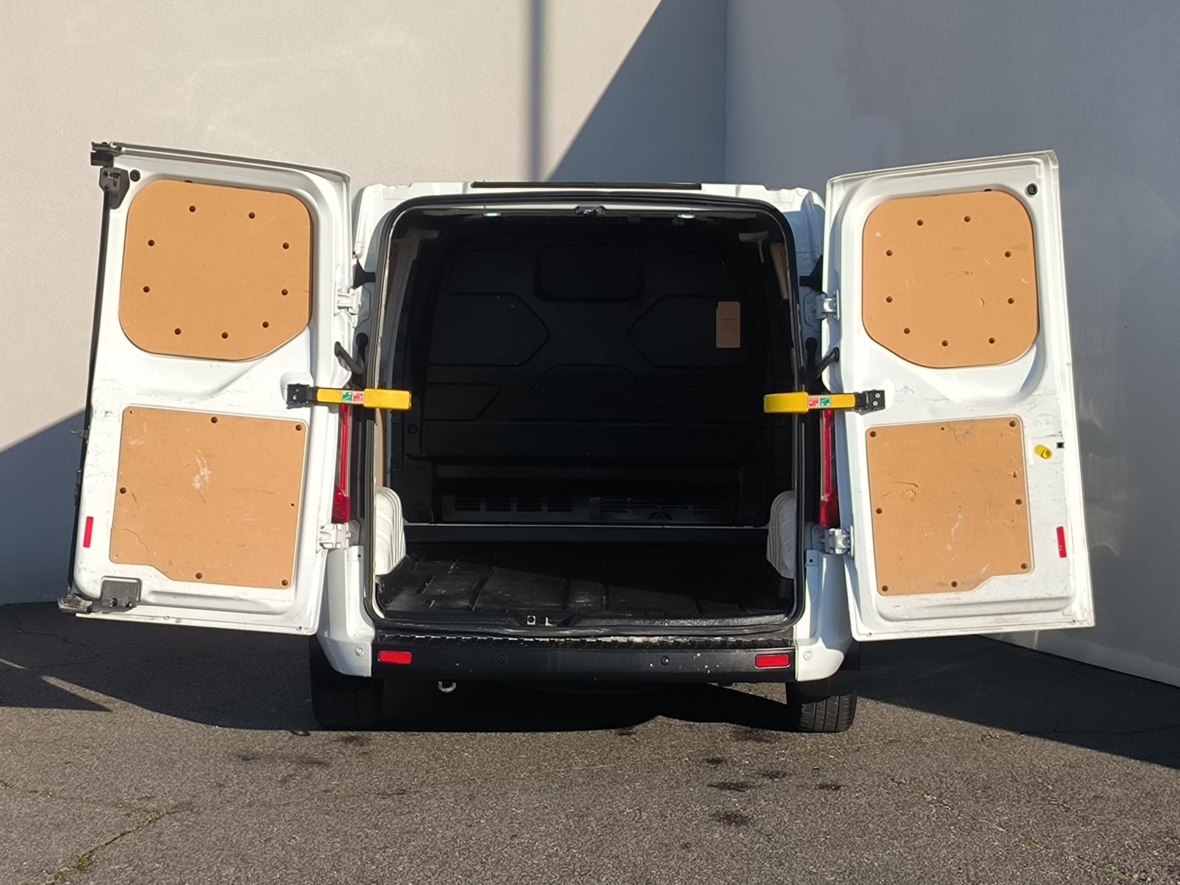 Ford Transit Custom, 2019 - pohled č. 7