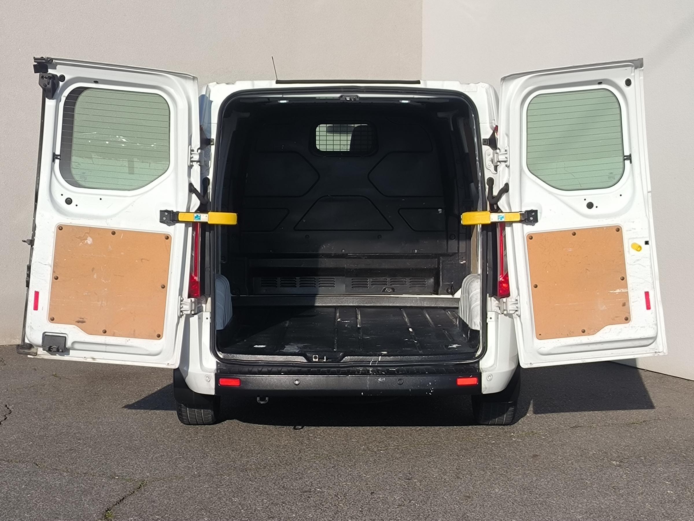 Ford Transit Custom, 2019 - pohled č. 8