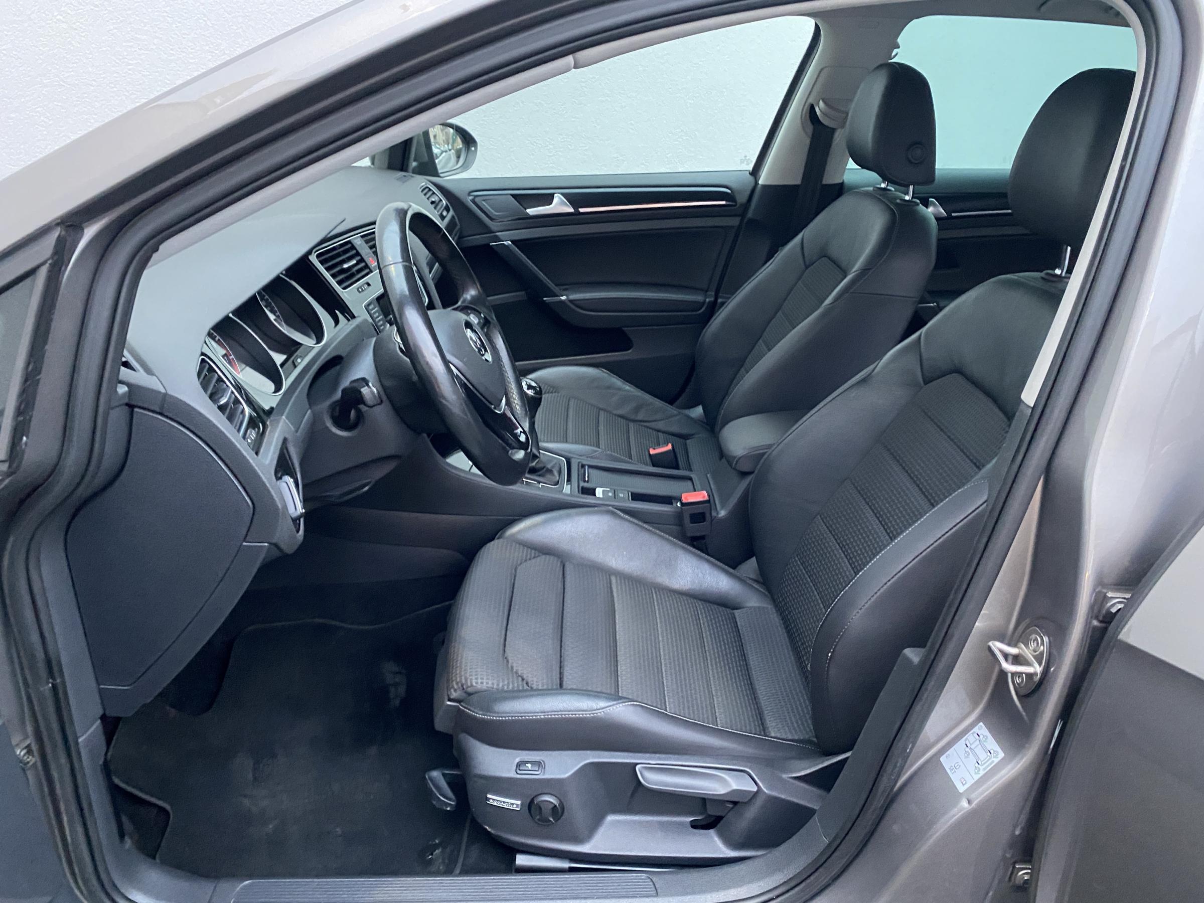 Volkswagen Golf, 2013 - pohled č. 9