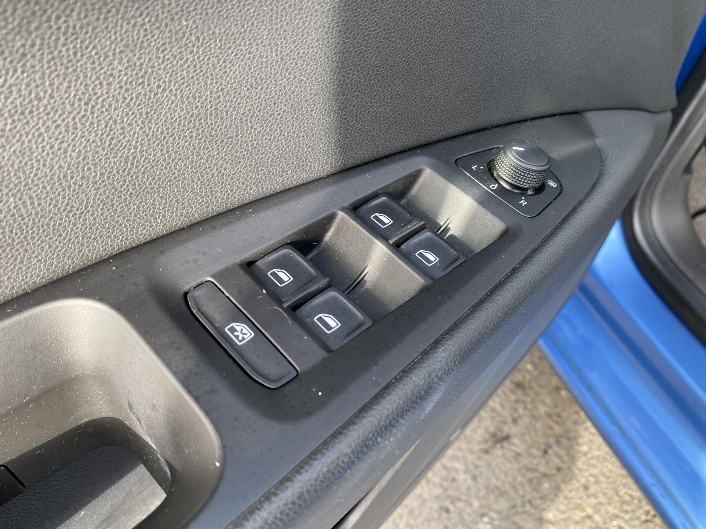 Seat Leon, 2014 - pohled č. 13