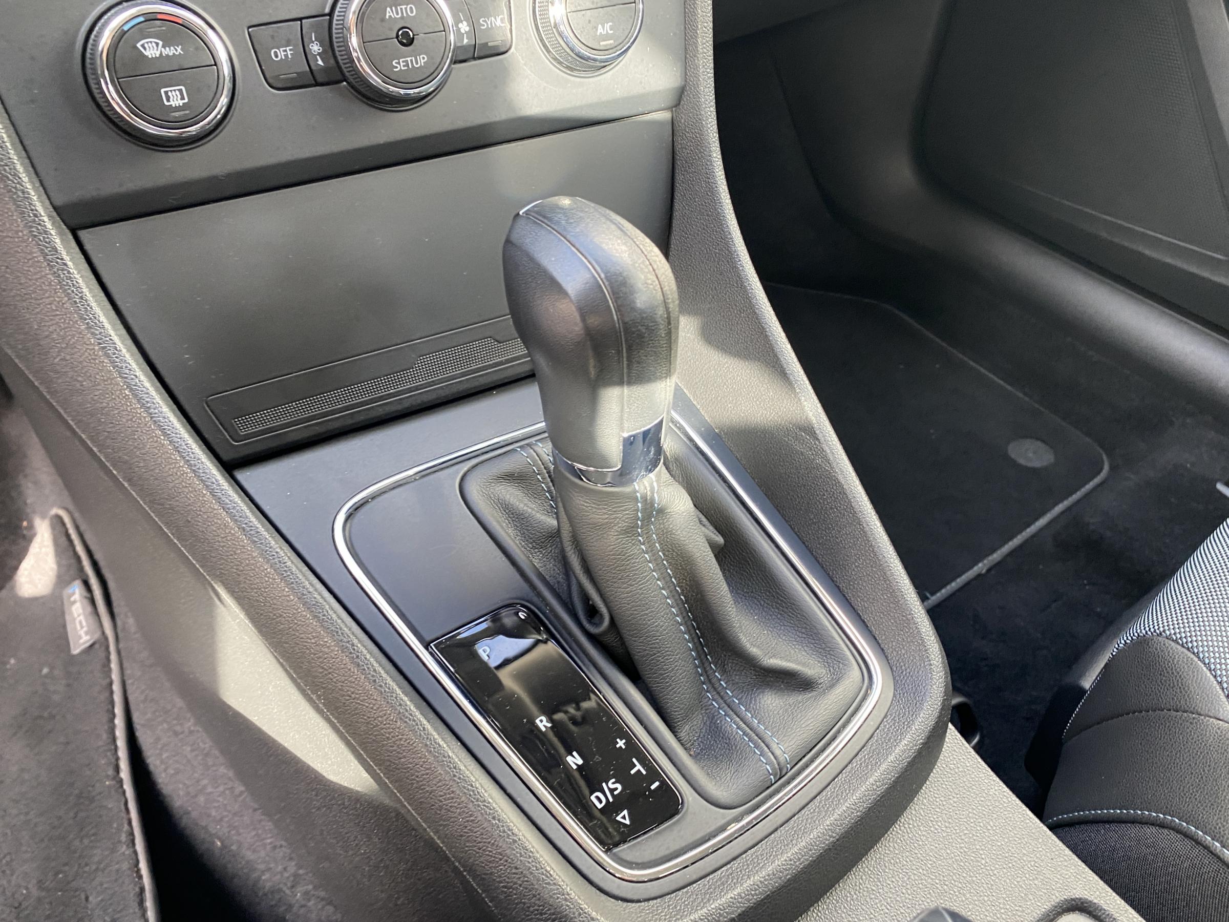 Seat Leon, 2014 - pohled č. 16