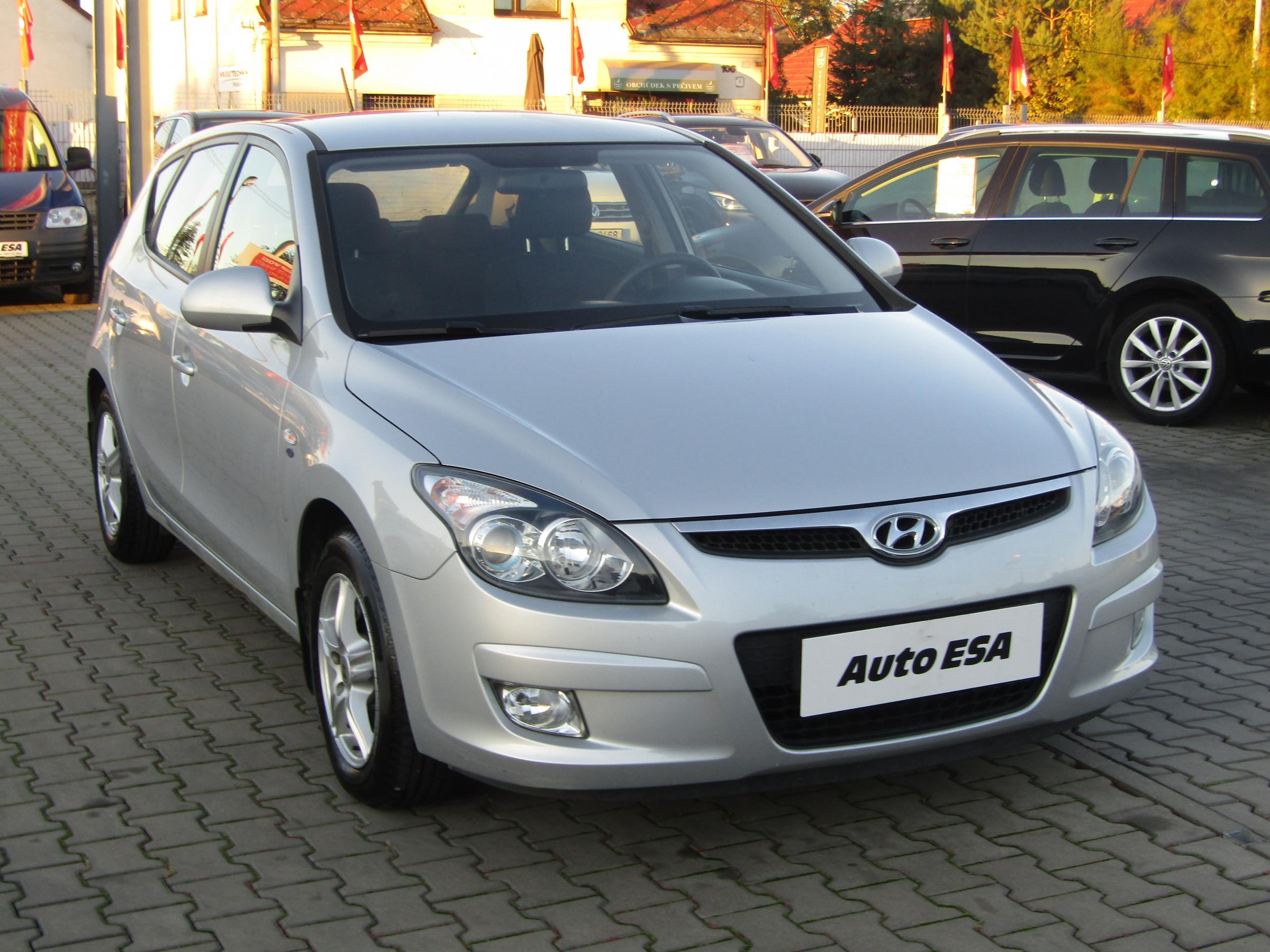 Hyundai i30, 2010