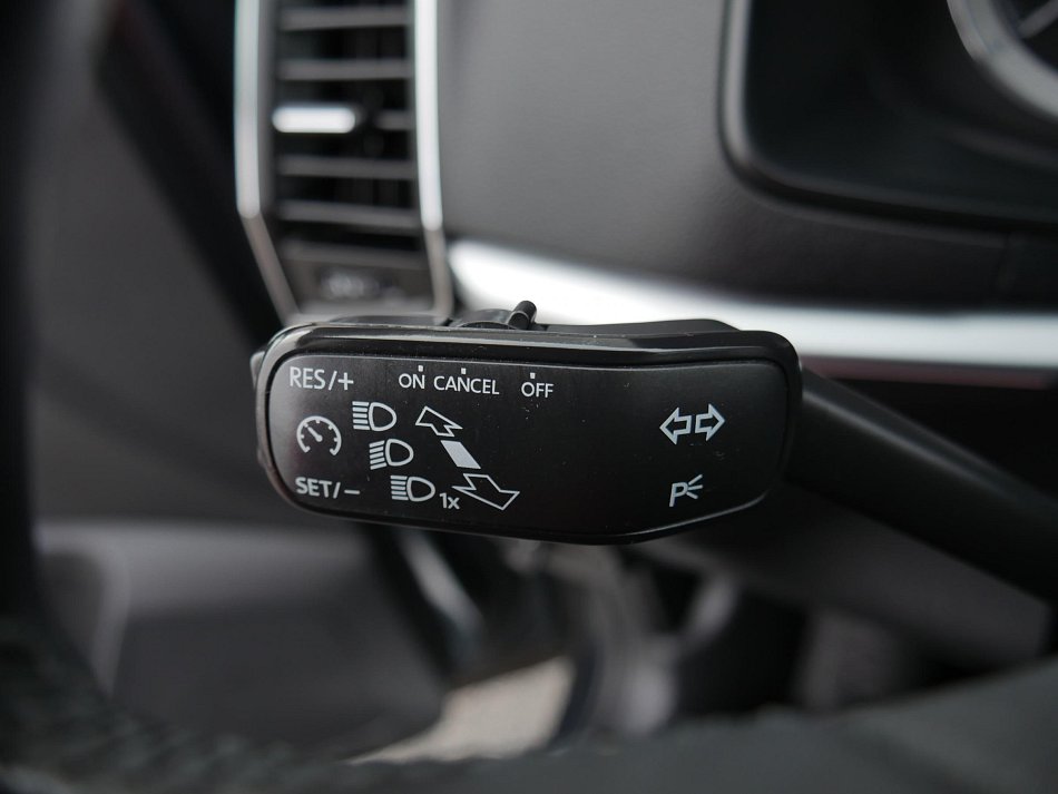 Škoda Karoq 1.5 TSi Ambition