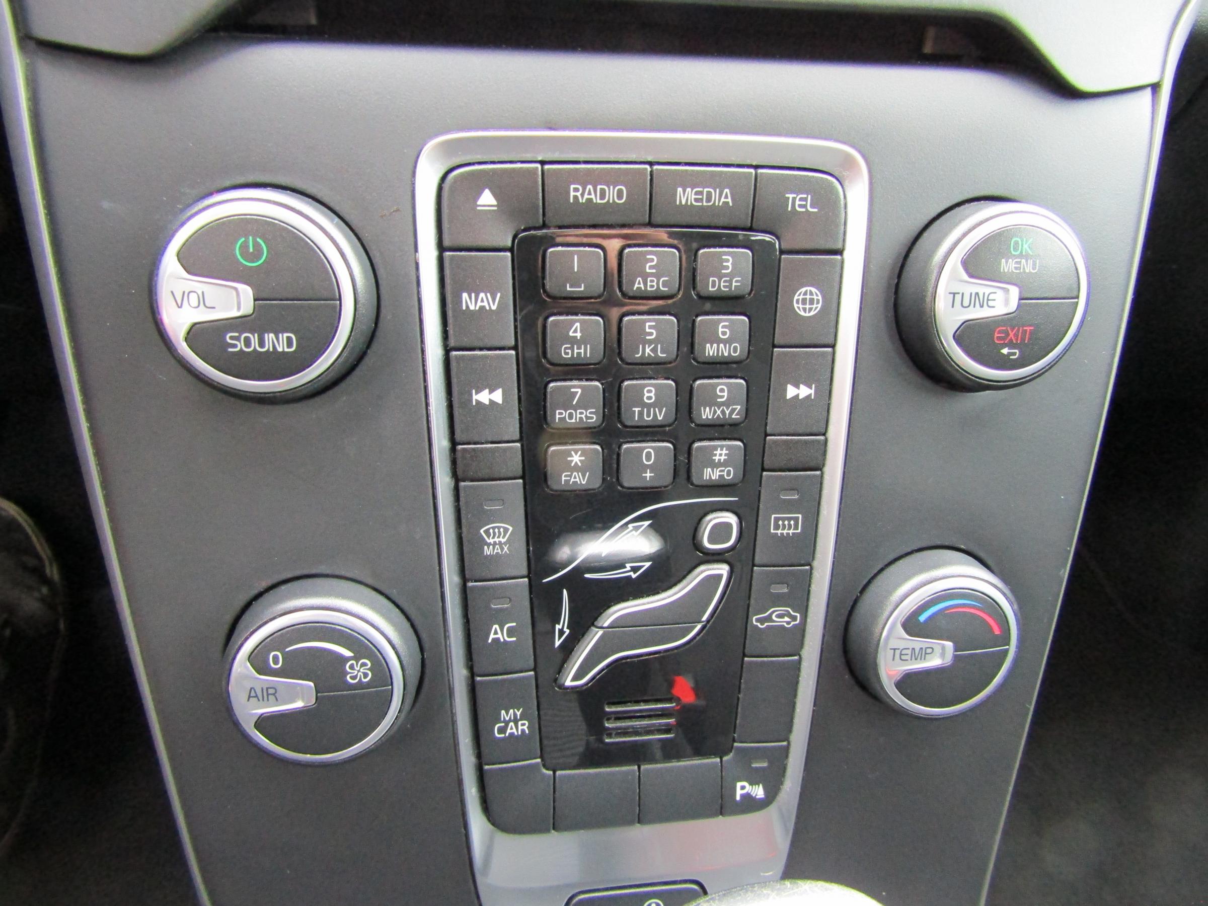 Volvo V40, 2016 - pohled č. 13