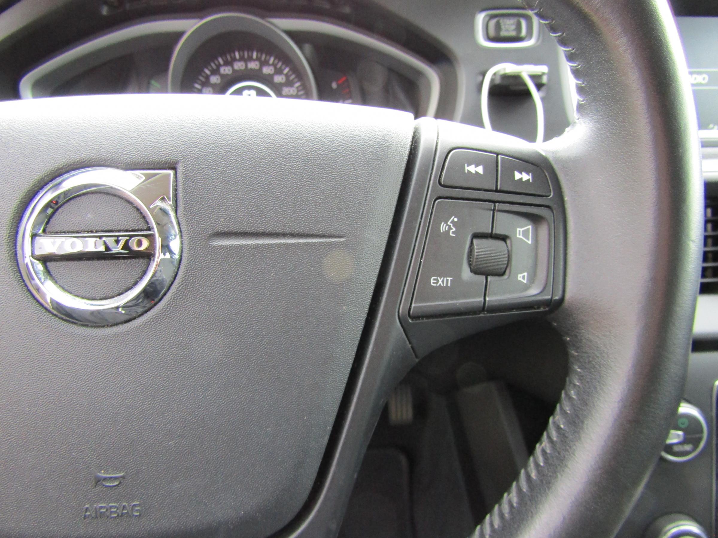 Volvo V40, 2016 - pohled č. 15