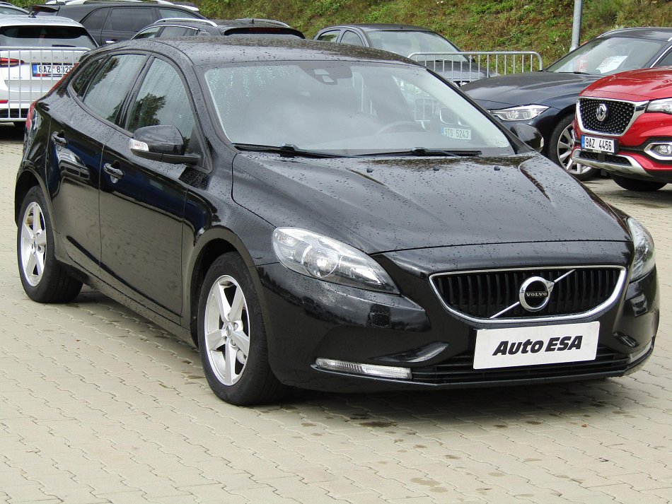 Volvo V40 2.0D 