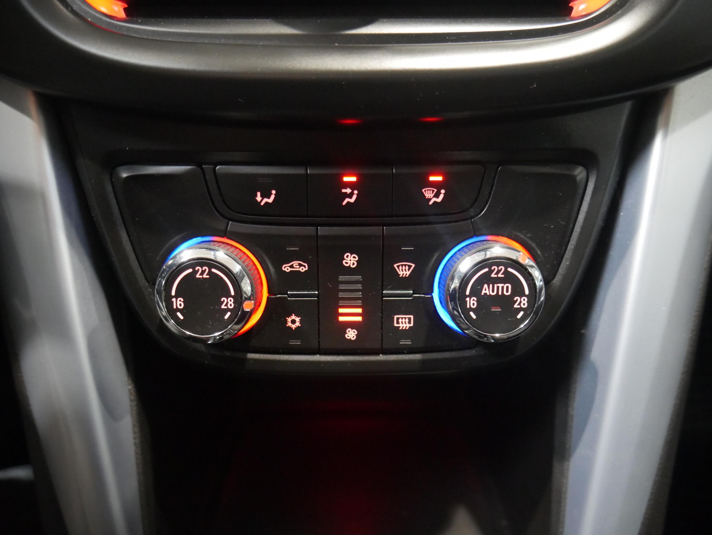 Opel Zafira, 2015 - pohled č. 17