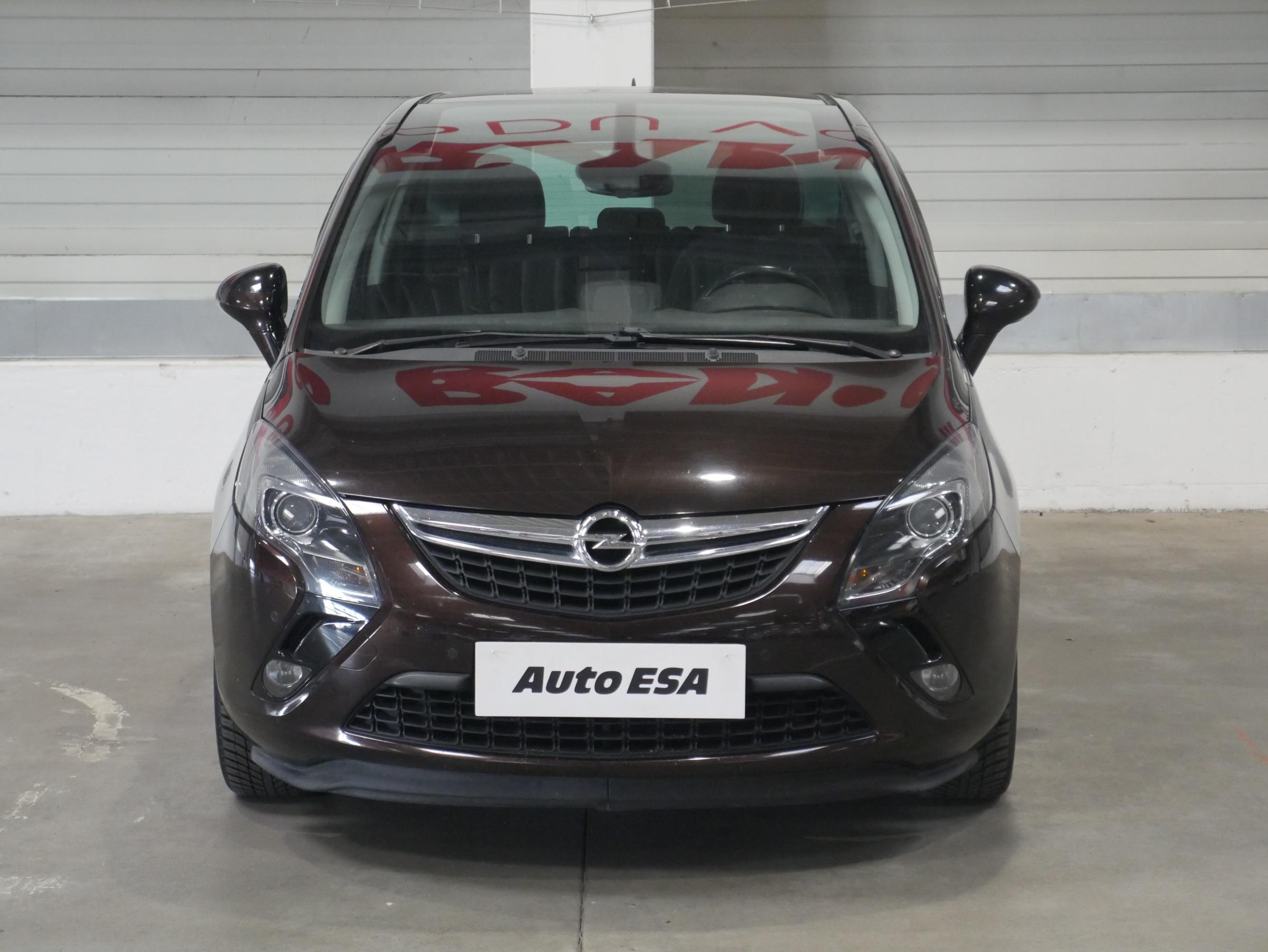 Opel Zafira, 2015 - pohled č. 2