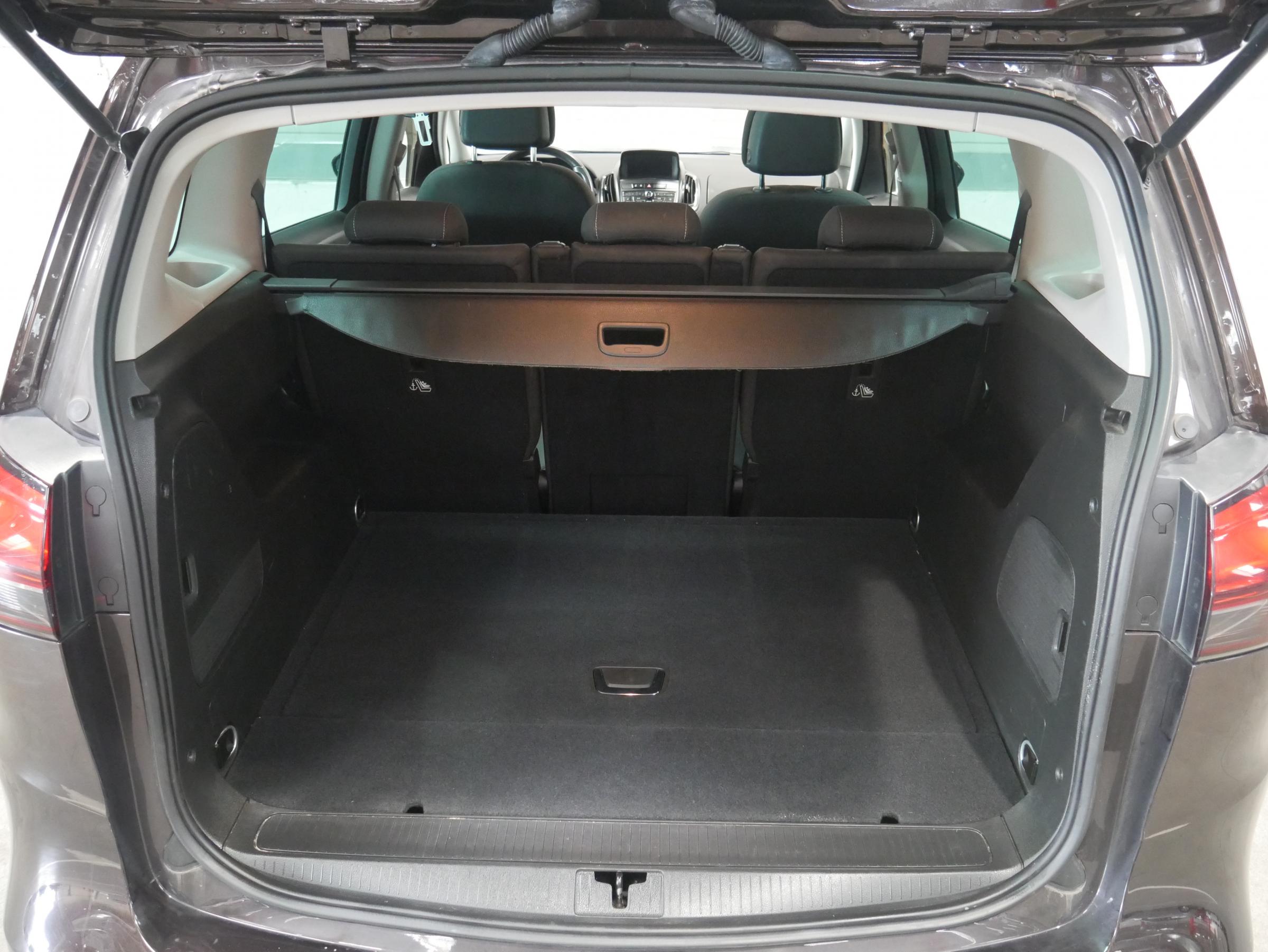 Opel Zafira, 2015 - pohled č. 7