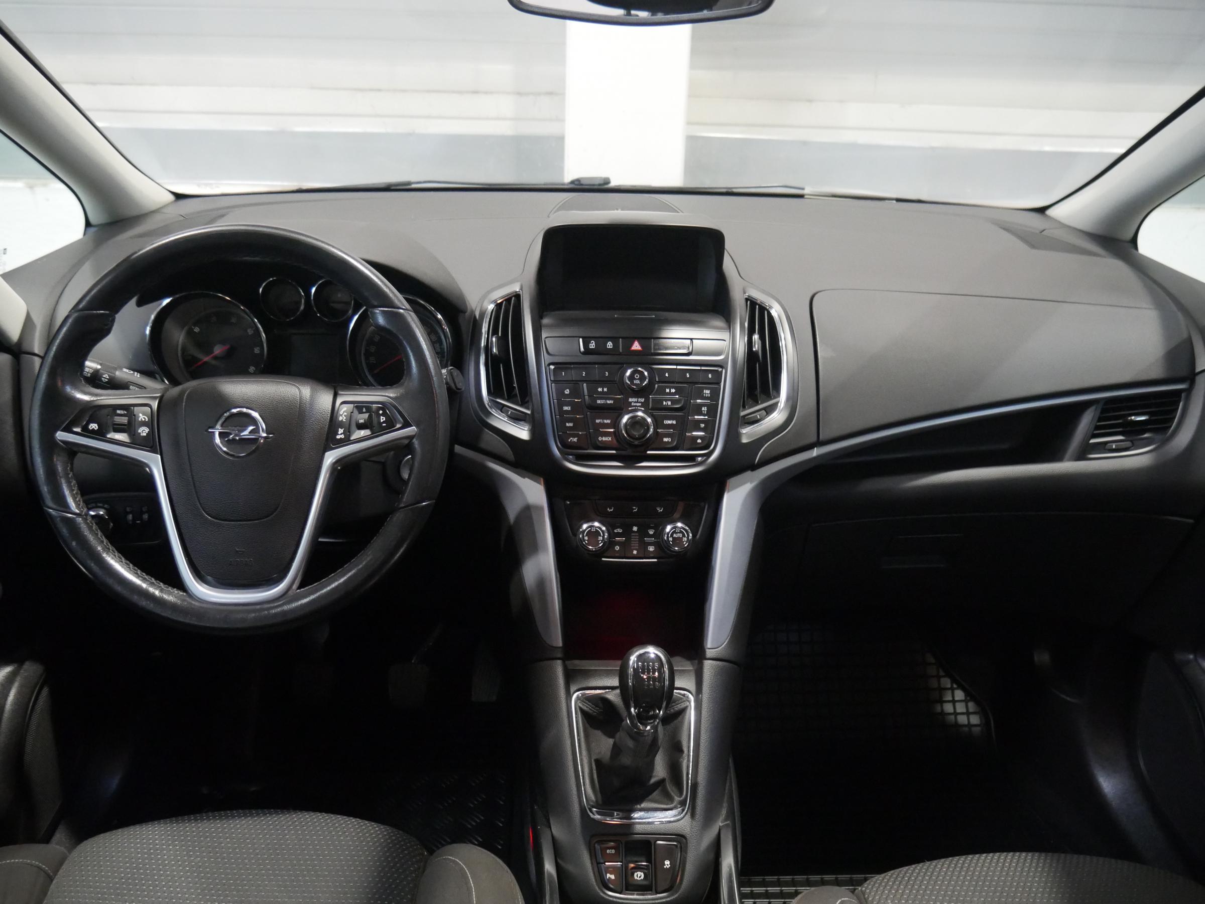 Opel Zafira, 2015 - pohled č. 8