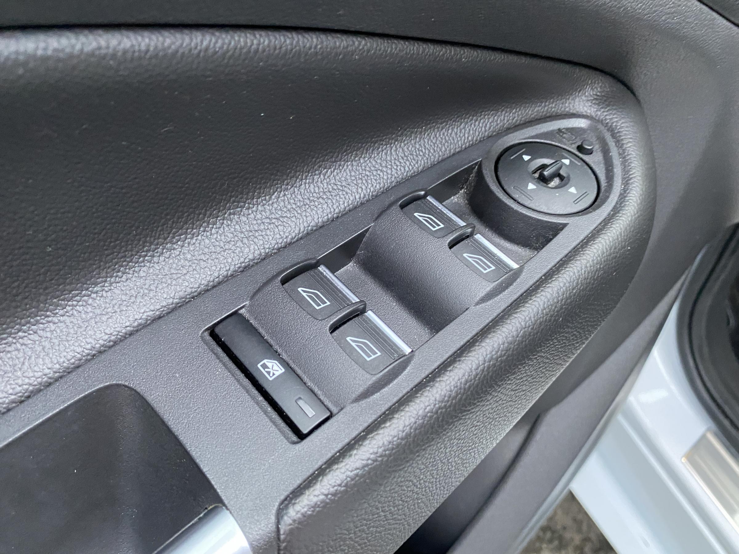 Ford Kuga, 2018 - pohled č. 13