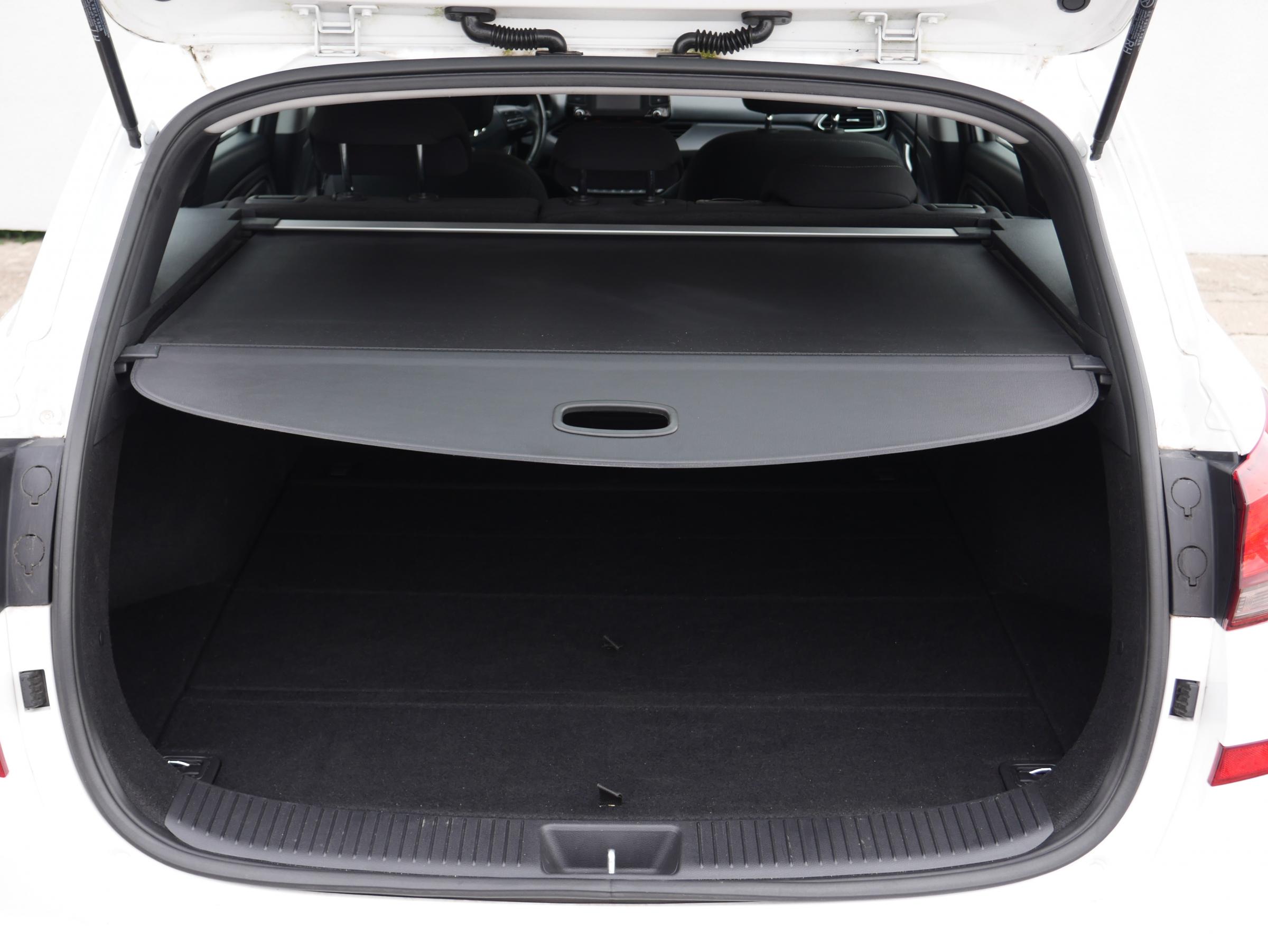 Hyundai i30, 2018 - pohled č. 7