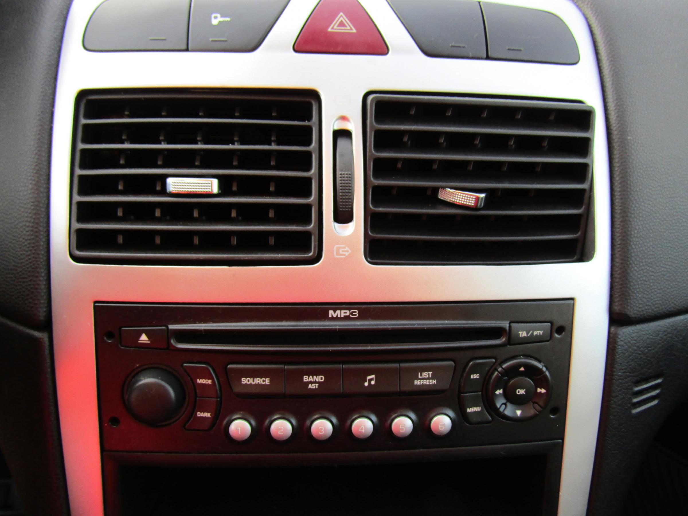 Peugeot 307, 2009 - pohled č. 13