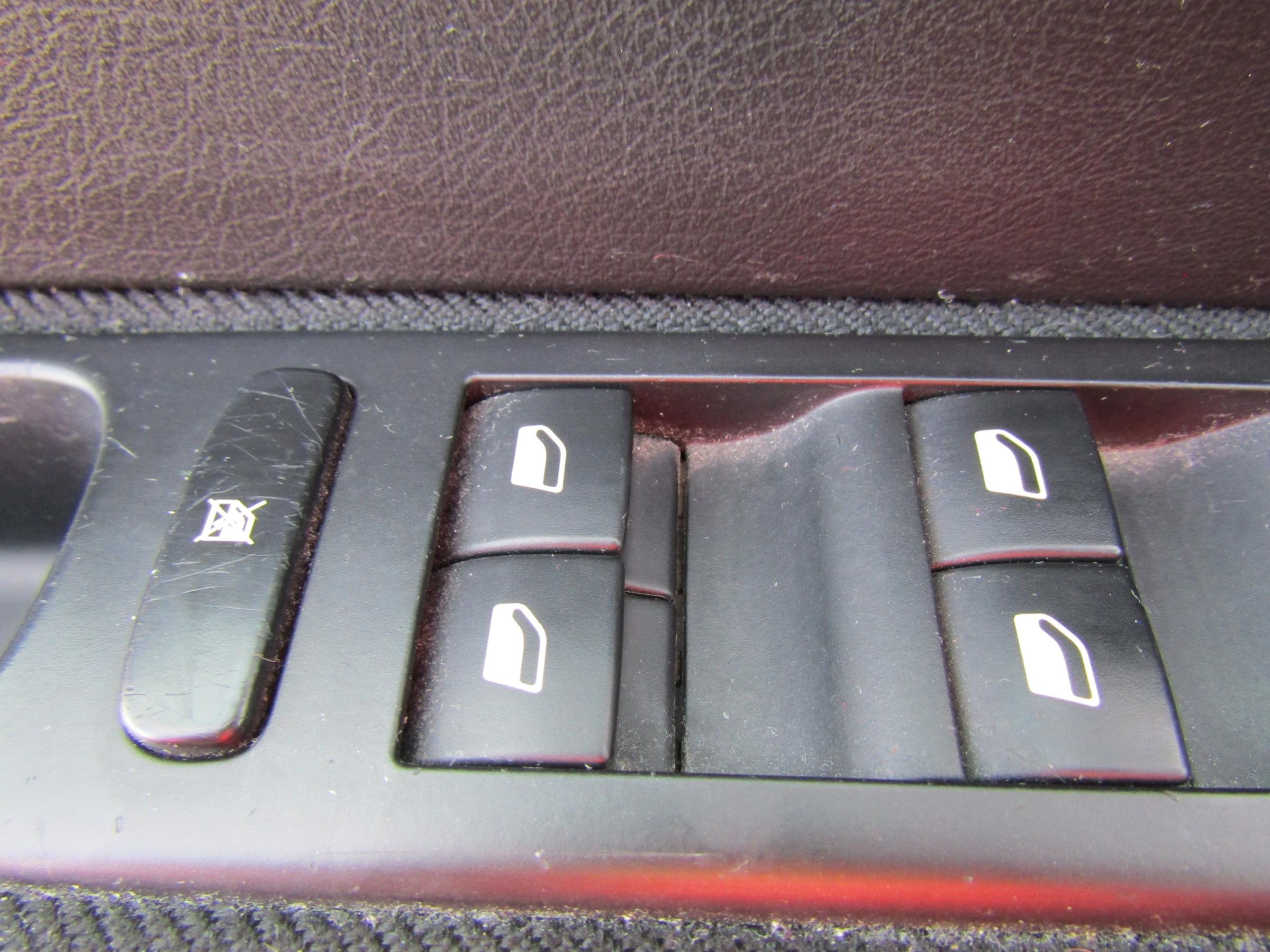 Peugeot 307, 2009 - pohled č. 14