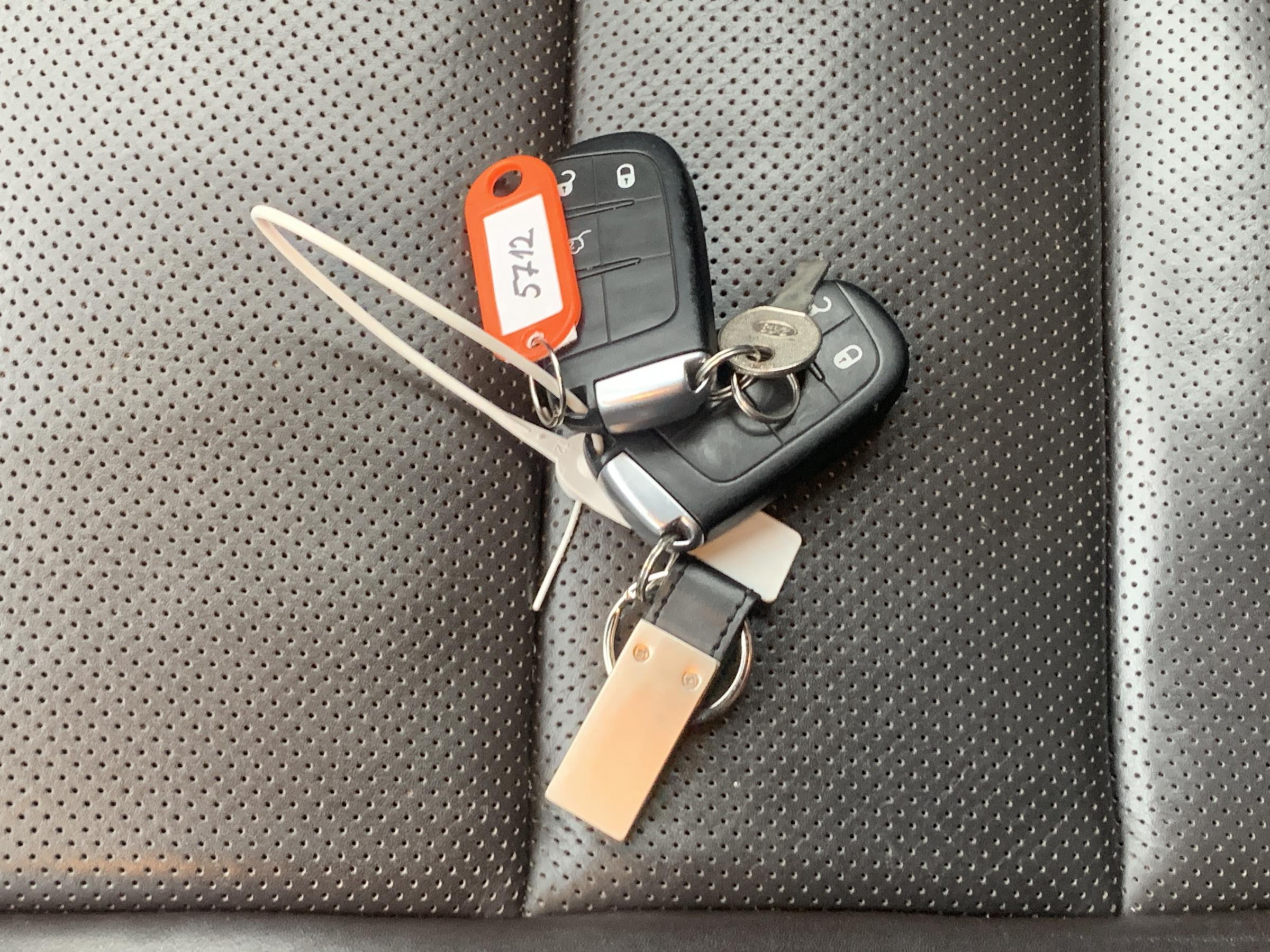 Jeep Grand Cherokee, 2013 - pohled č. 21