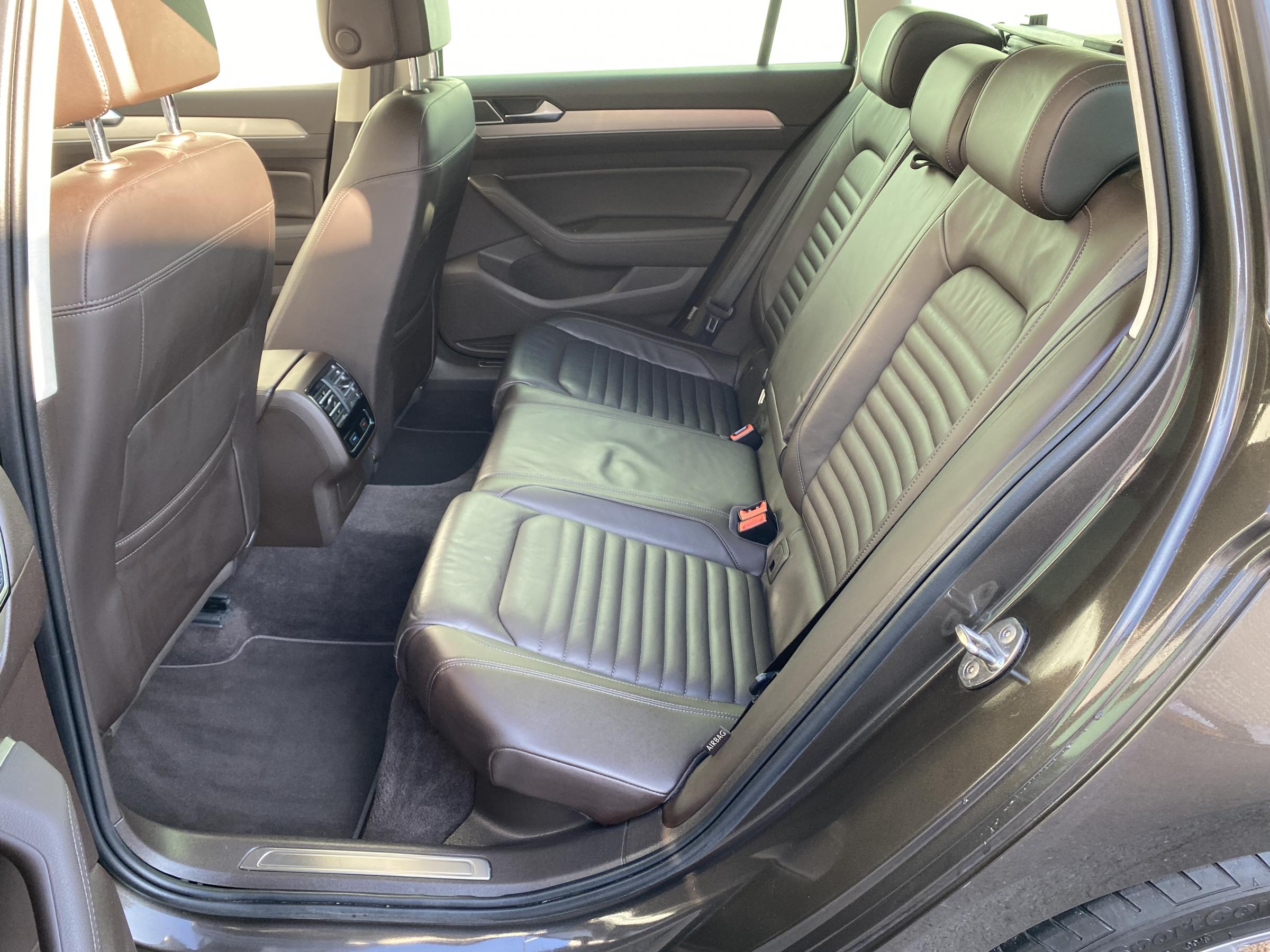Volkswagen Passat, 2015 - pohled č. 10