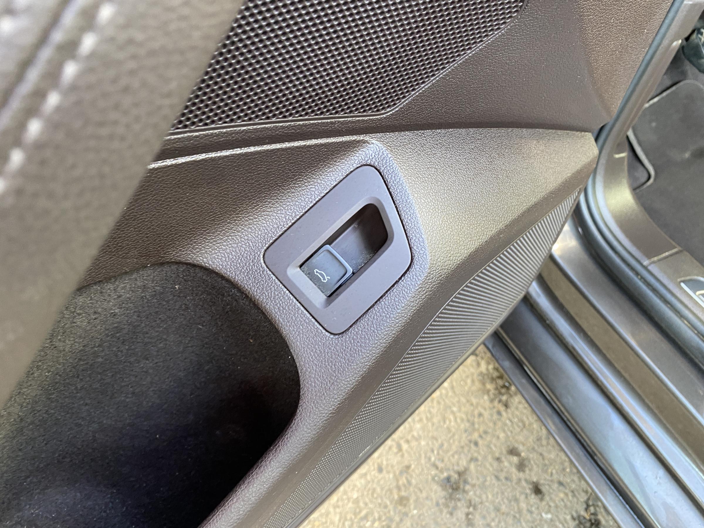 Volkswagen Passat, 2015 - pohled č. 14