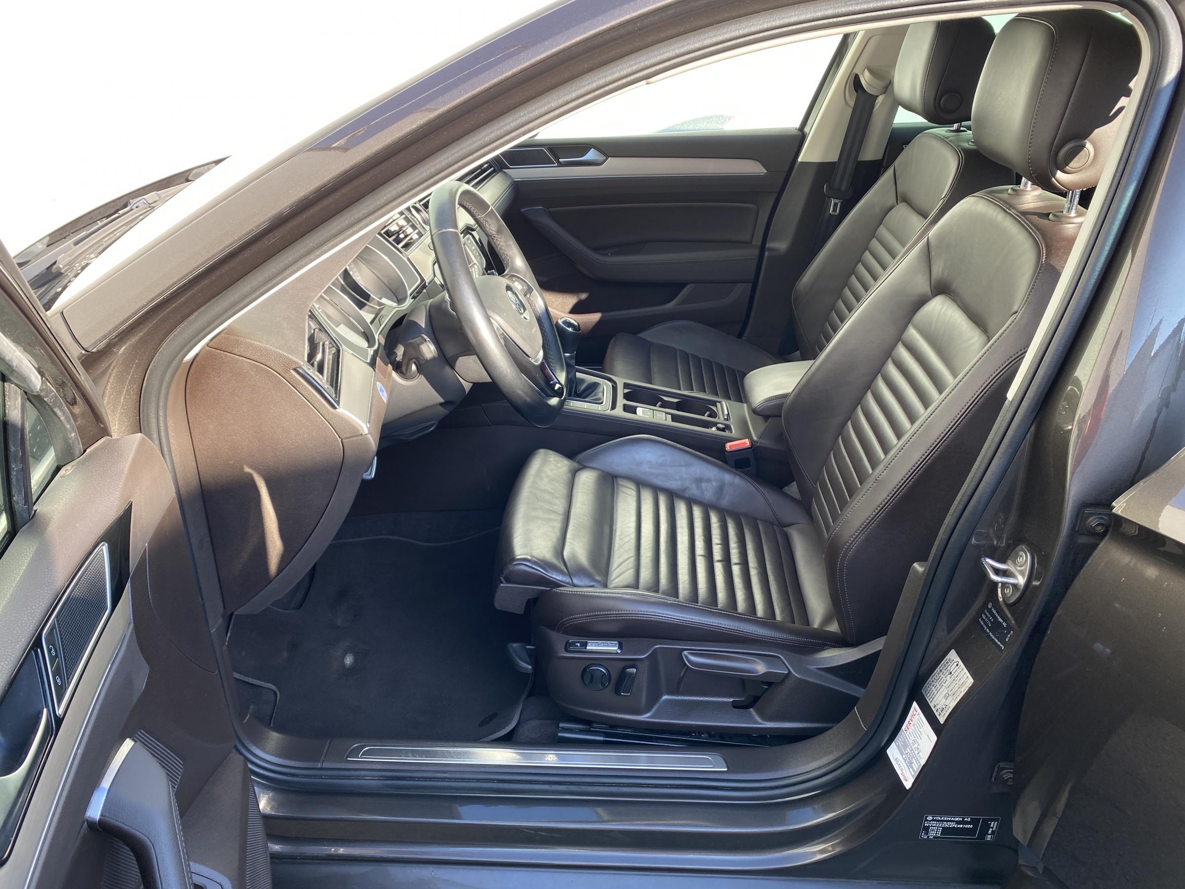 Volkswagen Passat, 2015 - pohled č. 9